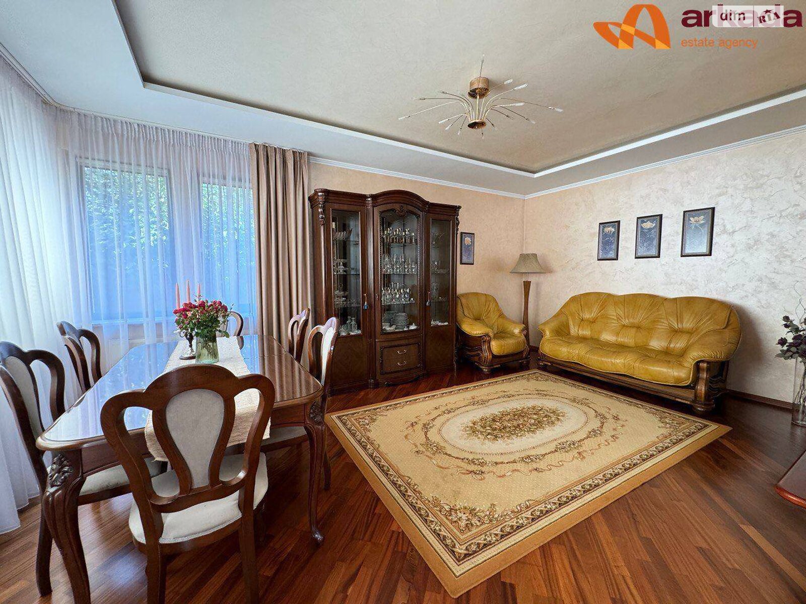 двухэтажный дом с верандой, 235 кв. м, кирпич. Продажа в Ивано-Франковске район Горка фото 1 двухэтажный дом с верандой, 235 кв. м, кирпич. Продажа в Ивано-Франковске район Горка фото 1