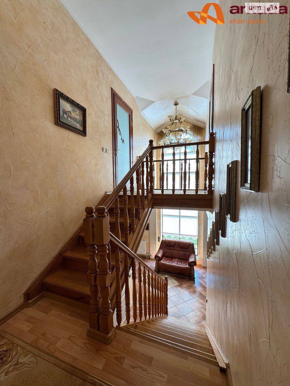 двухэтажный дом с верандой, 235 кв. м, кирпич. Продажа в Ивано-Франковске район Горка фото 1 двухэтажный дом с верандой, 235 кв. м, кирпич. Продажа в Ивано-Франковске район Горка фото 1