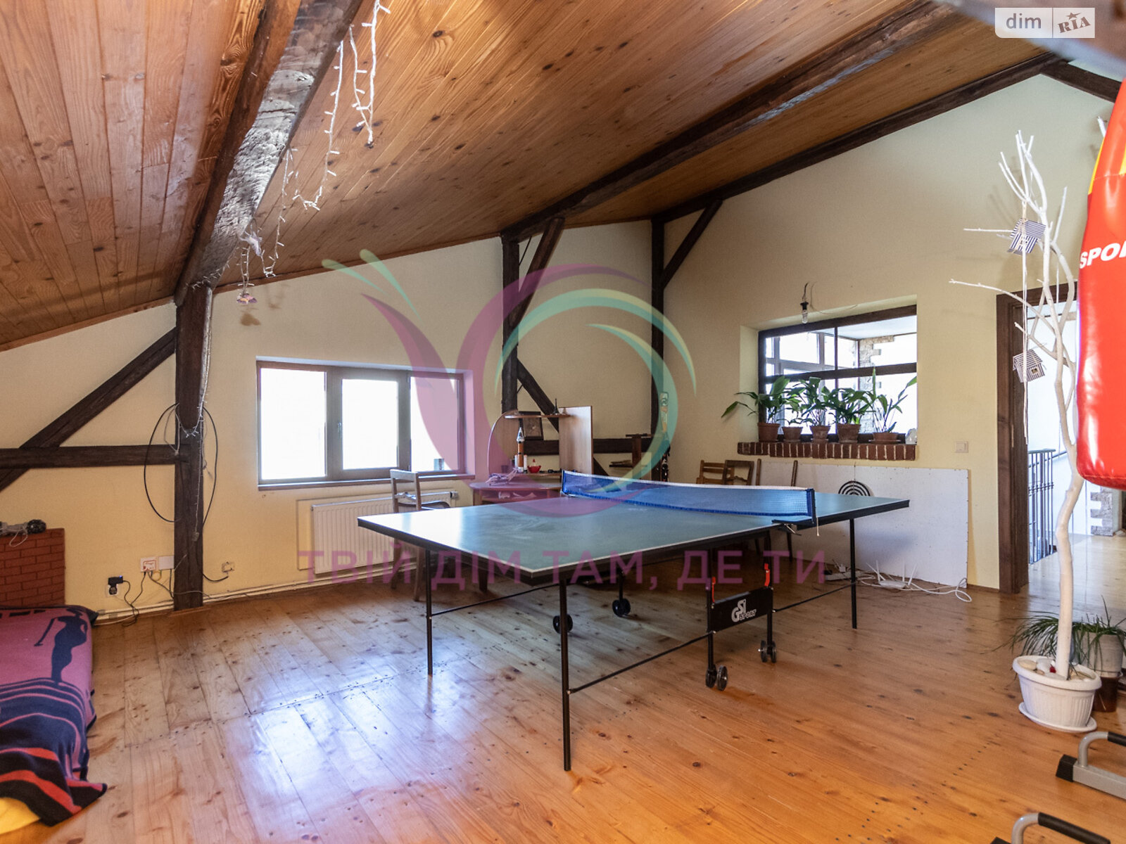 двоповерховий будинок, 290 кв. м, цегла. Продаж в Івано-Франківську фото 1 двоповерховий будинок, 290 кв. м, цегла. Продаж в Івано-Франківську фото 1