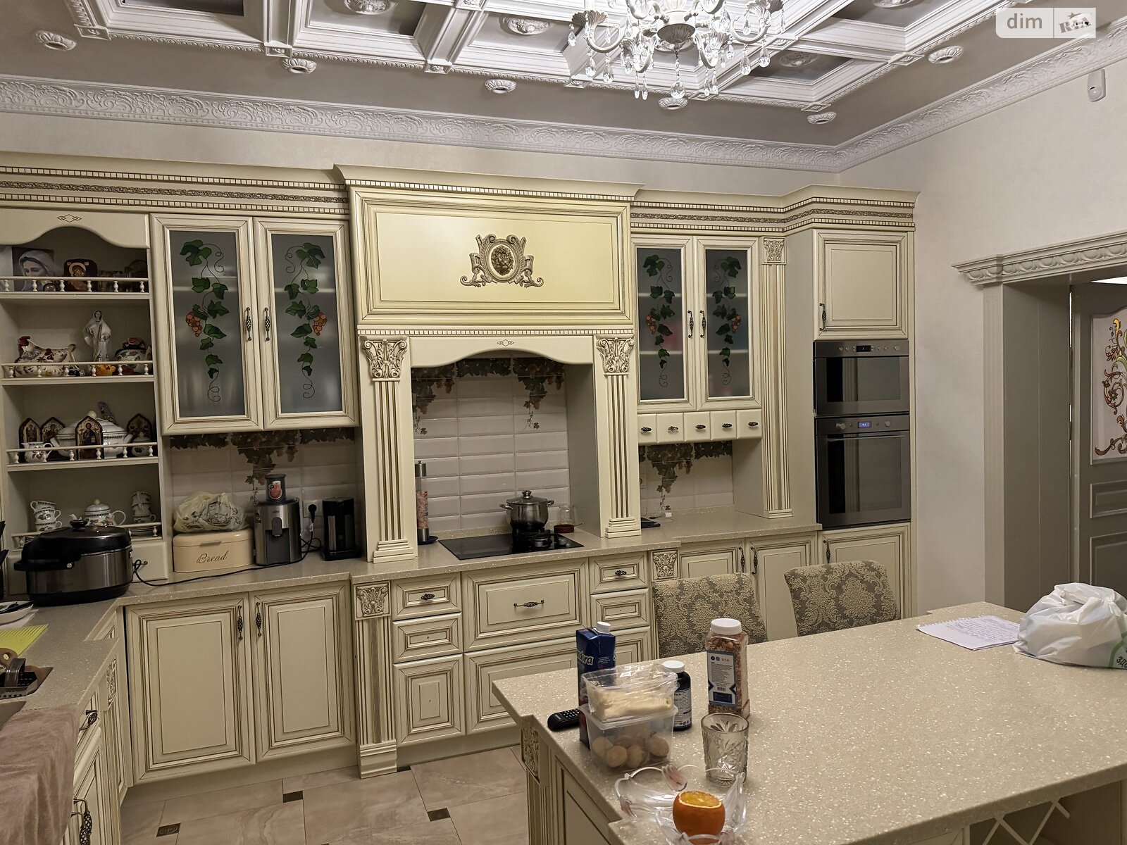 двоповерховий будинок з гаражем, 530 кв. м, цегла. Продаж у Івано-Франківську фото 1 двоповерховий будинок з гаражем, 530 кв. м, цегла. Продаж у Івано-Франківську фото 1