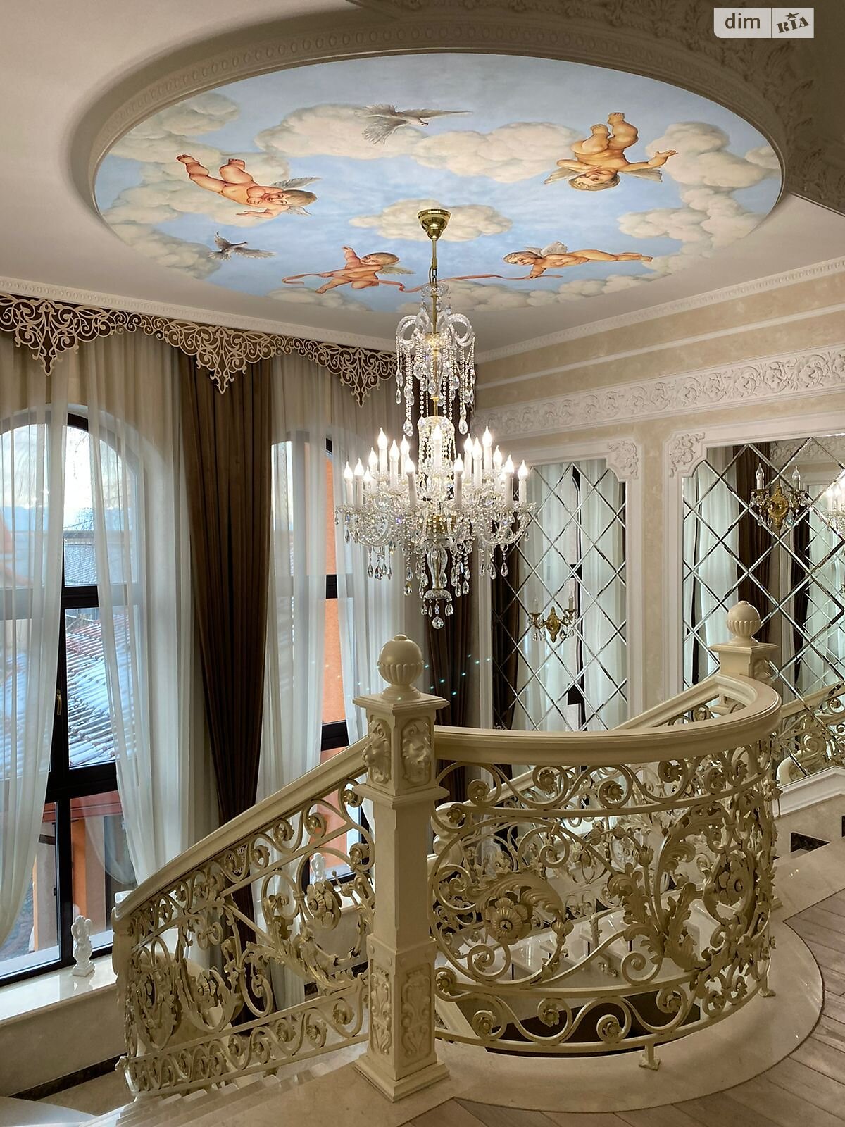 двоповерховий будинок з гаражем, 530 кв. м, цегла. Продаж у Івано-Франківську фото 1 двоповерховий будинок з гаражем, 530 кв. м, цегла. Продаж у Івано-Франківську фото 1