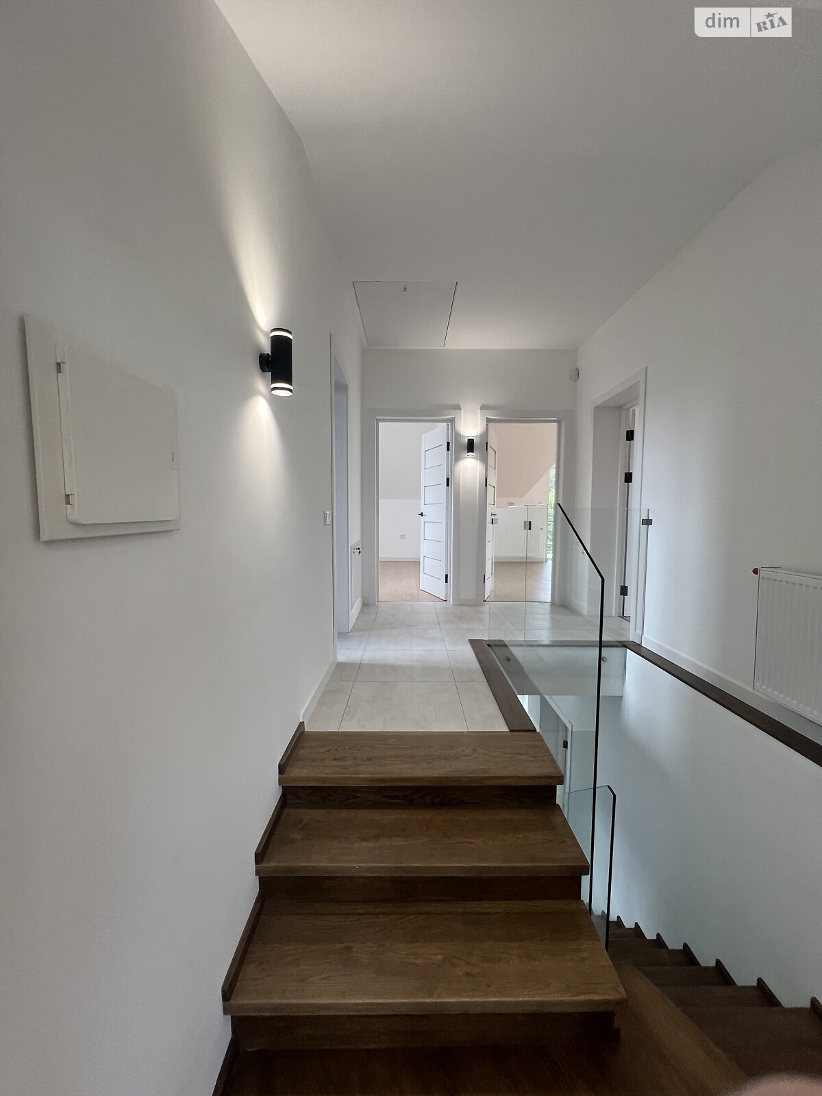 двухэтажный дом с гаражом, 216 кв. м, кирпич. Продажа в Ивано-Франковске фото 1 двухэтажный дом с гаражом, 216 кв. м, кирпич. Продажа в Ивано-Франковске фото 1