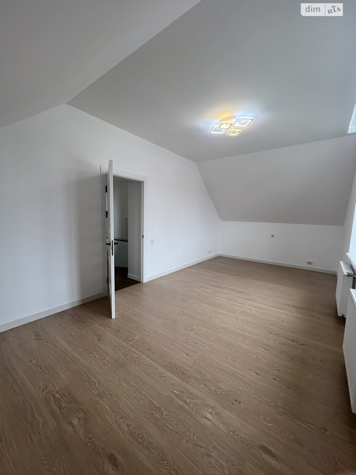 двухэтажный дом с гаражом, 216 кв. м, кирпич. Продажа в Ивано-Франковске фото 1 двухэтажный дом с гаражом, 216 кв. м, кирпич. Продажа в Ивано-Франковске фото 1