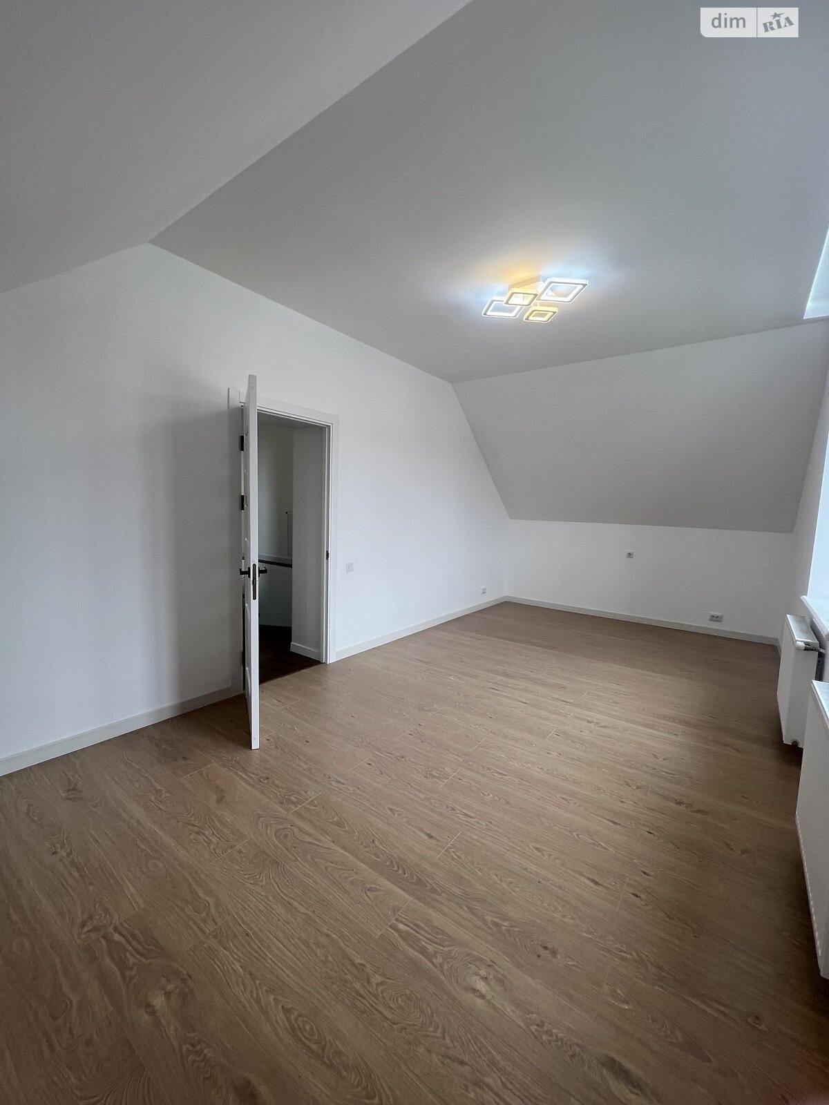 двухэтажный дом с гаражом, 216 кв. м, кирпич. Продажа в Ивано-Франковске фото 1 двухэтажный дом с гаражом, 216 кв. м, кирпич. Продажа в Ивано-Франковске фото 1