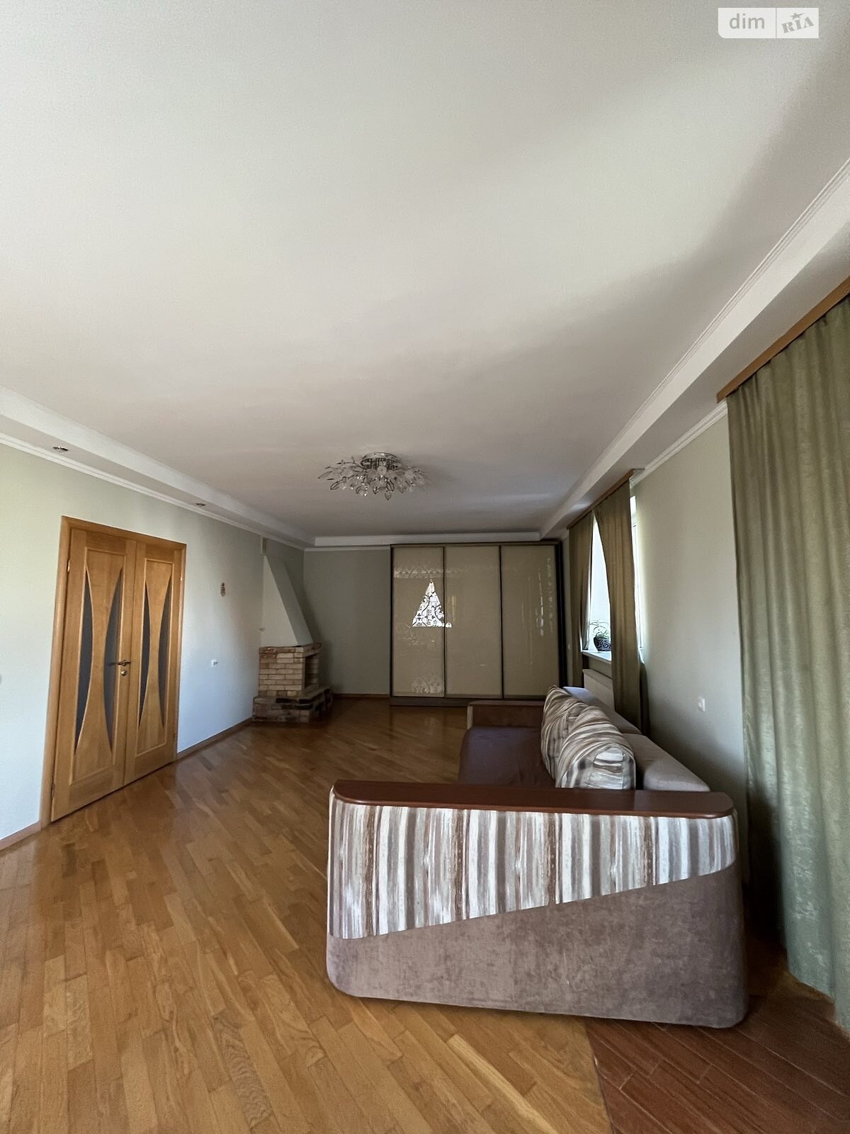 двухэтажный дом с верандой, 285 кв. м, кирпич. Продажа в Ивано-Франковске фото 1 двухэтажный дом с верандой, 285 кв. м, кирпич. Продажа в Ивано-Франковске фото 1