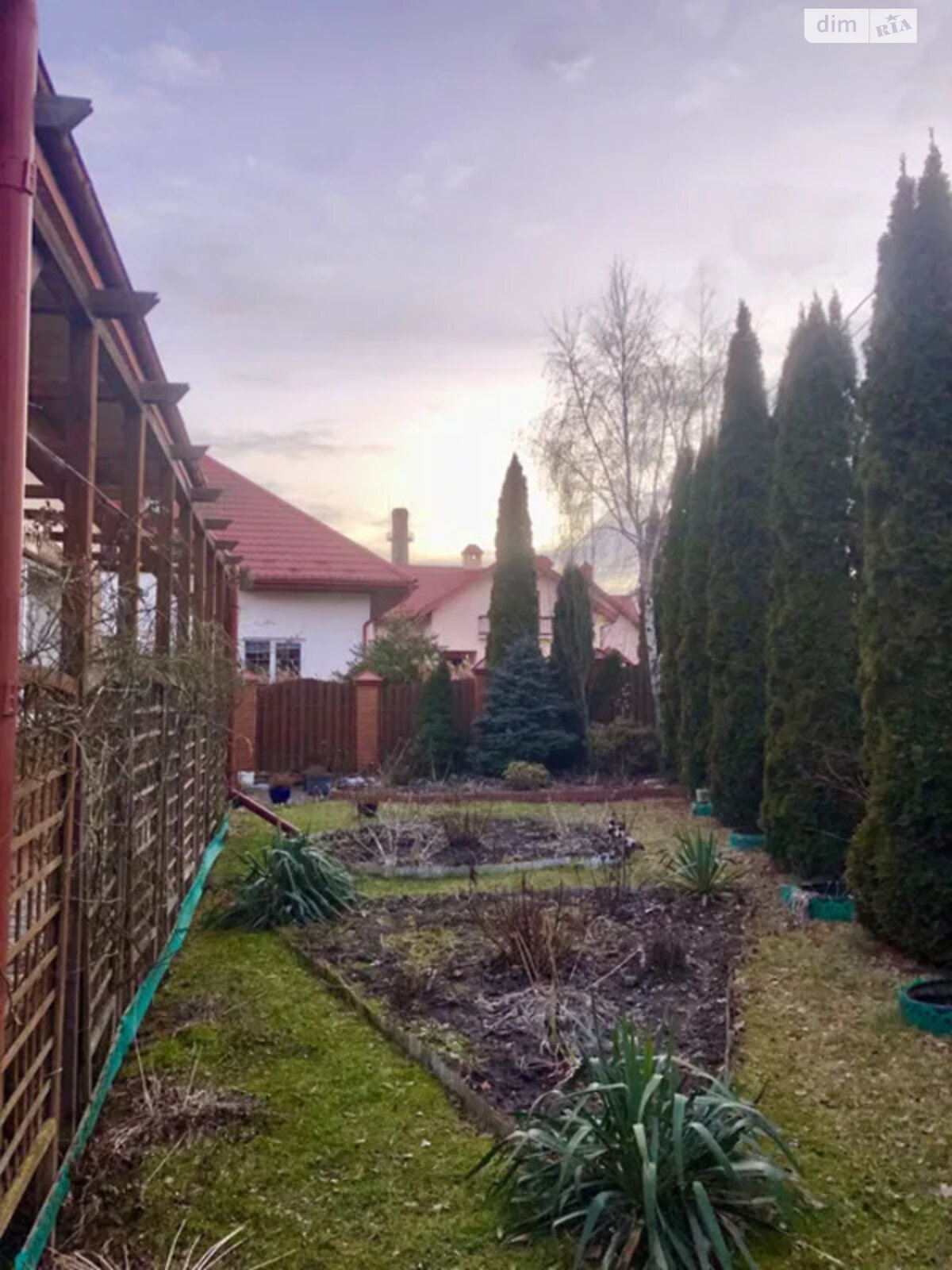 двоповерховий будинок, 200 кв. м, цегла. Продаж у Івано-Франківську фото 1 двоповерховий будинок, 200 кв. м, цегла. Продаж у Івано-Франківську фото 1