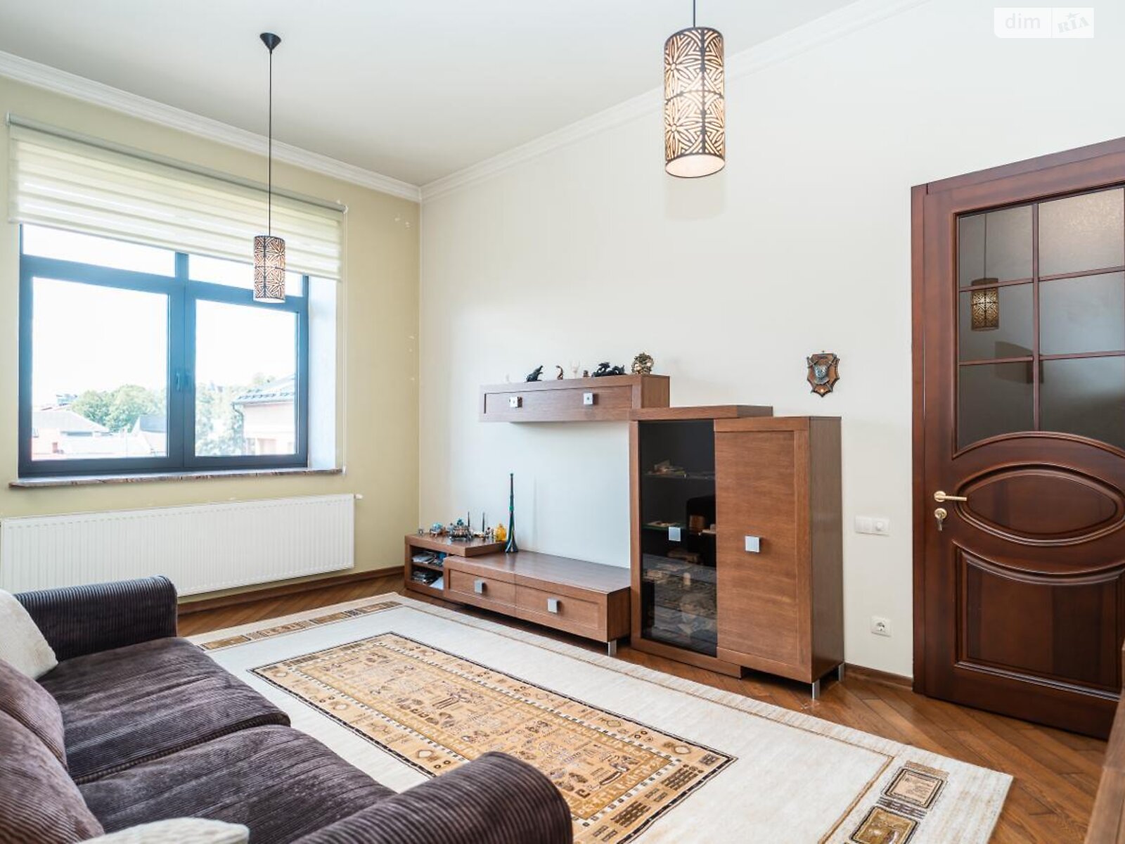 трехэтажный дом с гаражом, 330.9 кв. м, кирпич. Продажа в Ивано-Франковске фото 1 трехэтажный дом с гаражом, 330.9 кв. м, кирпич. Продажа в Ивано-Франковске фото 1