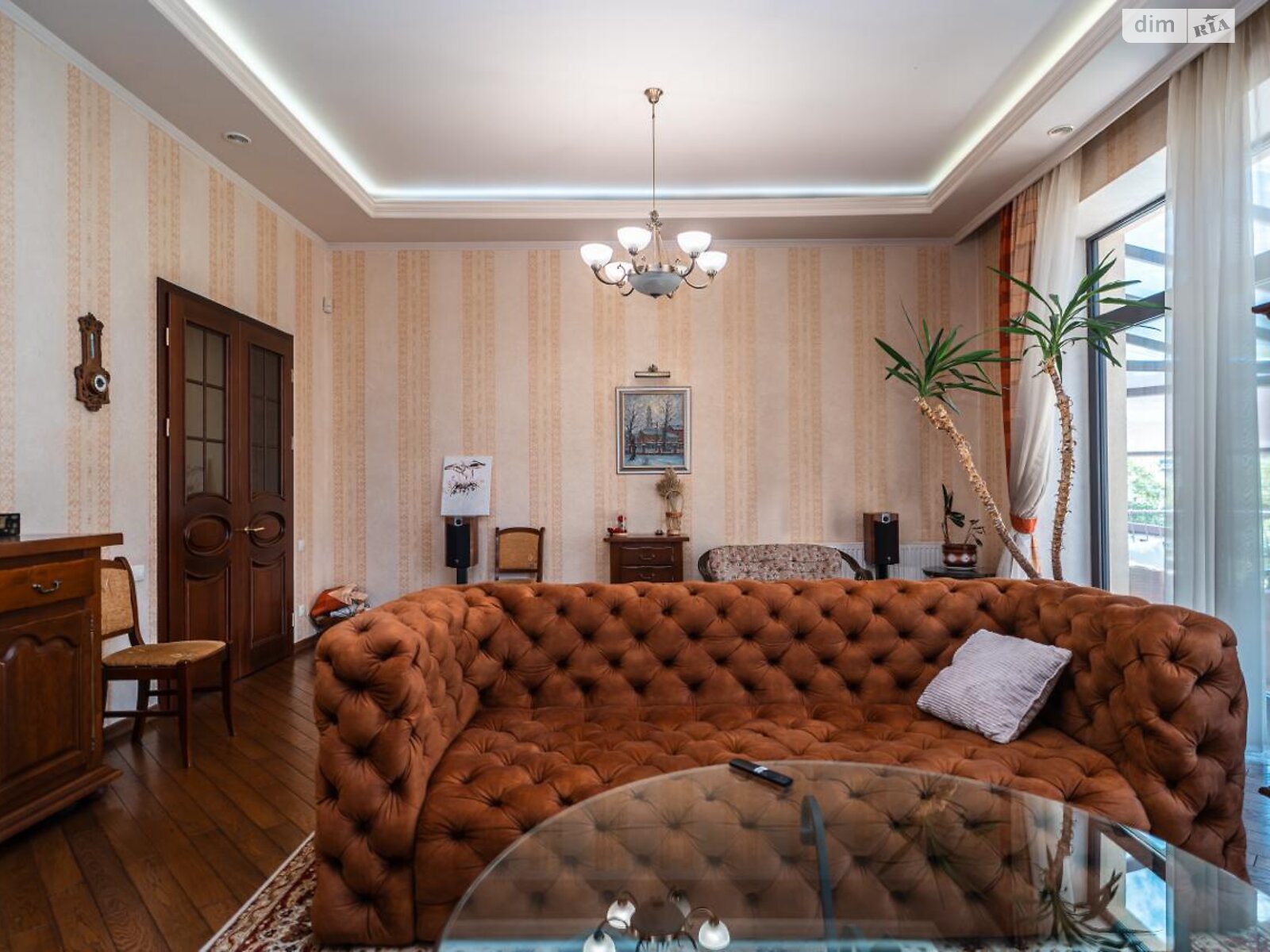 трехэтажный дом с гаражом, 330.9 кв. м, кирпич. Продажа в Ивано-Франковске фото 1 трехэтажный дом с гаражом, 330.9 кв. м, кирпич. Продажа в Ивано-Франковске фото 1