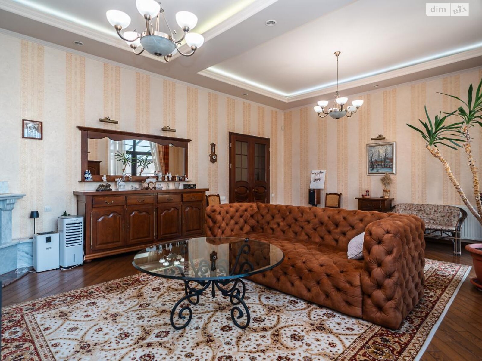 трехэтажный дом с гаражом, 330.9 кв. м, кирпич. Продажа в Ивано-Франковске фото 1 трехэтажный дом с гаражом, 330.9 кв. м, кирпич. Продажа в Ивано-Франковске фото 1