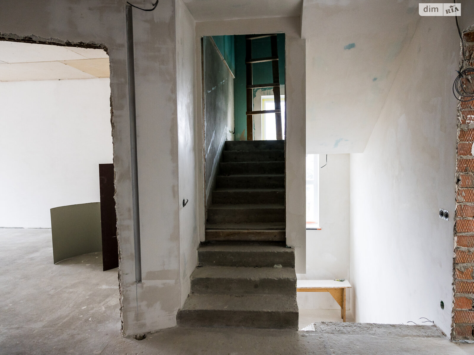 двухэтажный дом с балконом, 186.6 кв. м, кирпич. Продажа в Ивано-Франковске район Опришовцы фото 1 двухэтажный дом с балконом, 186.6 кв. м, кирпич. Продажа в Ивано-Франковске район Опришовцы фото 1