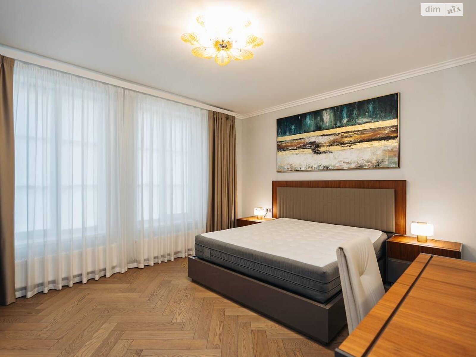 двоповерховий будинок з гаражем, 420 кв. м, цегла. Продаж у Івано-Франківську фото 1 двоповерховий будинок з гаражем, 420 кв. м, цегла. Продаж у Івано-Франківську фото 1
