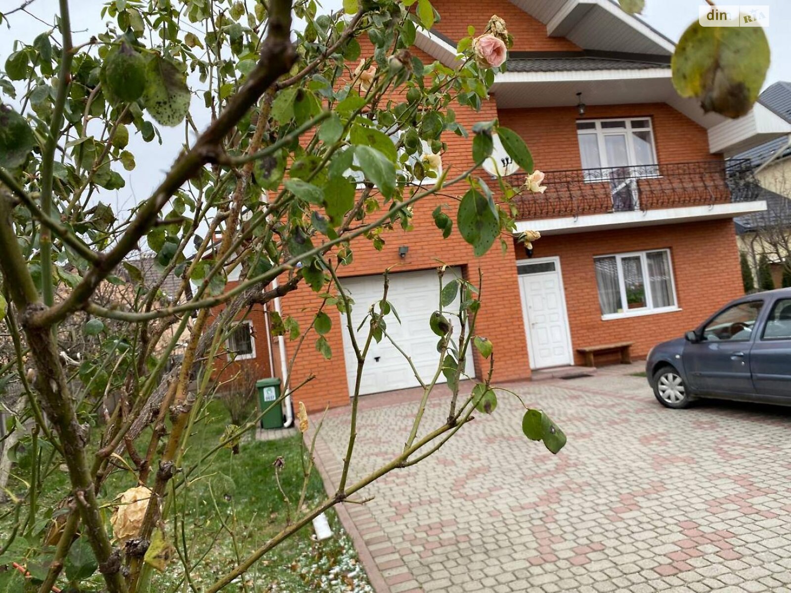двухэтажный дом с гаражом, 200 кв. м, кирпич. Продажа в Ивано-Франковске район Майзли фото 1