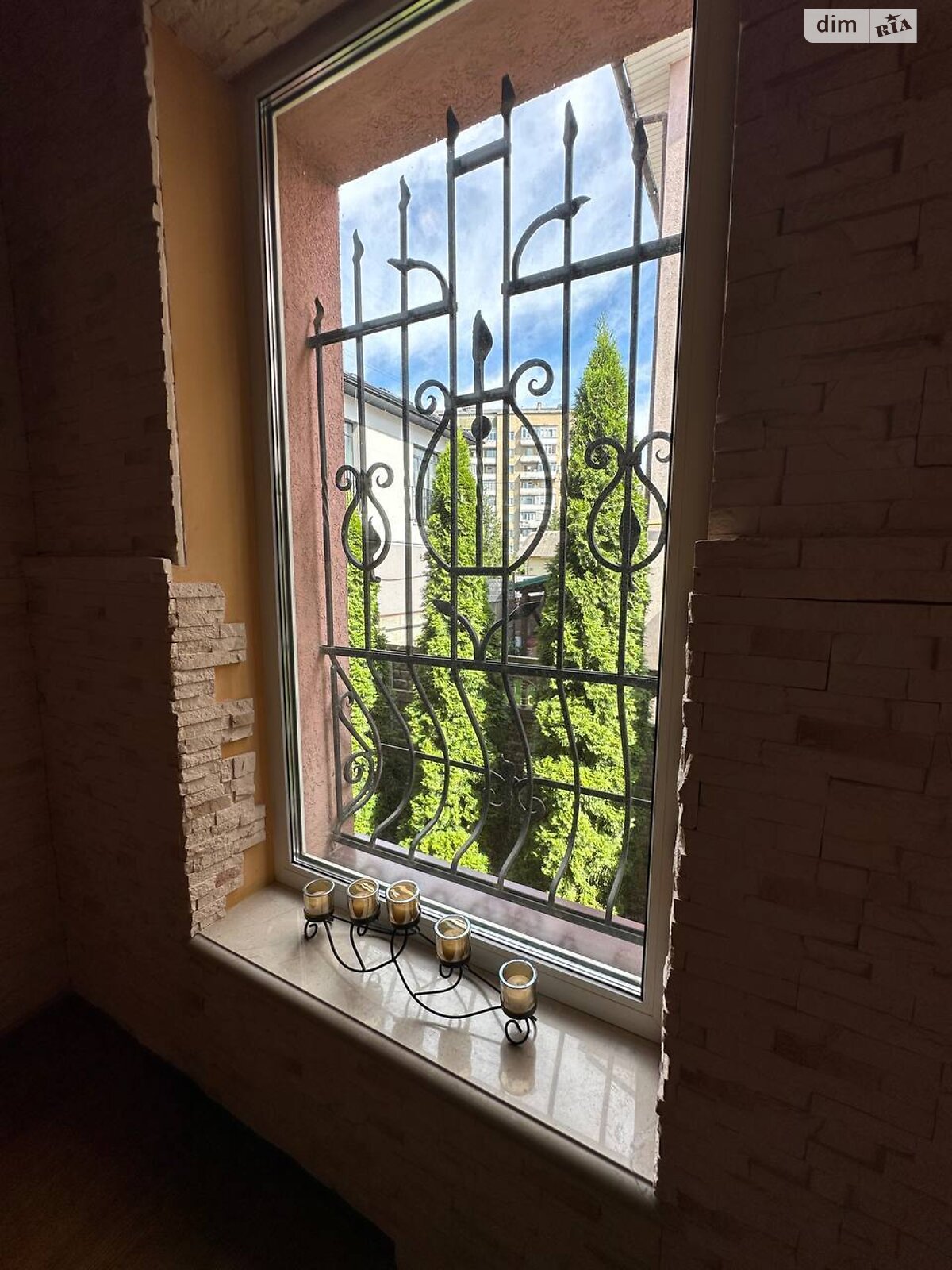 триповерховий будинок з гаражем, 260 кв. м, цегла. Продаж в Івано-Франківську, район Майзлі фото 1 триповерховий будинок з гаражем, 260 кв. м, цегла. Продаж в Івано-Франківську, район Майзлі фото 1