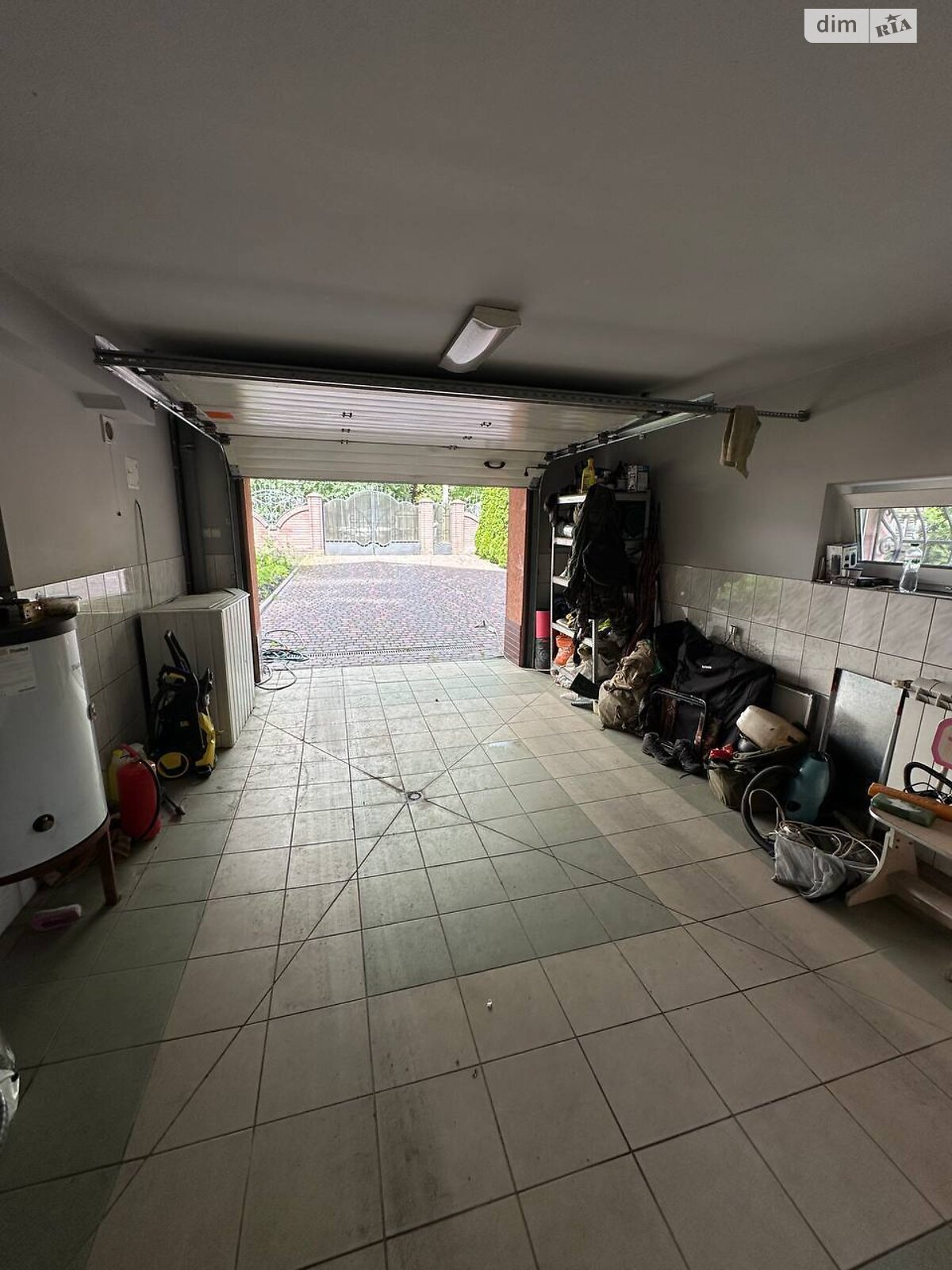 триповерховий будинок з гаражем, 260 кв. м, цегла. Продаж в Івано-Франківську, район Майзлі фото 1 триповерховий будинок з гаражем, 260 кв. м, цегла. Продаж в Івано-Франківську, район Майзлі фото 1