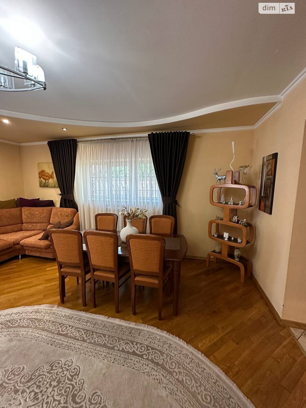 триповерховий будинок з гаражем, 260 кв. м, цегла. Продаж в Івано-Франківську, район Майзлі фото 1 триповерховий будинок з гаражем, 260 кв. м, цегла. Продаж в Івано-Франківську, район Майзлі фото 1