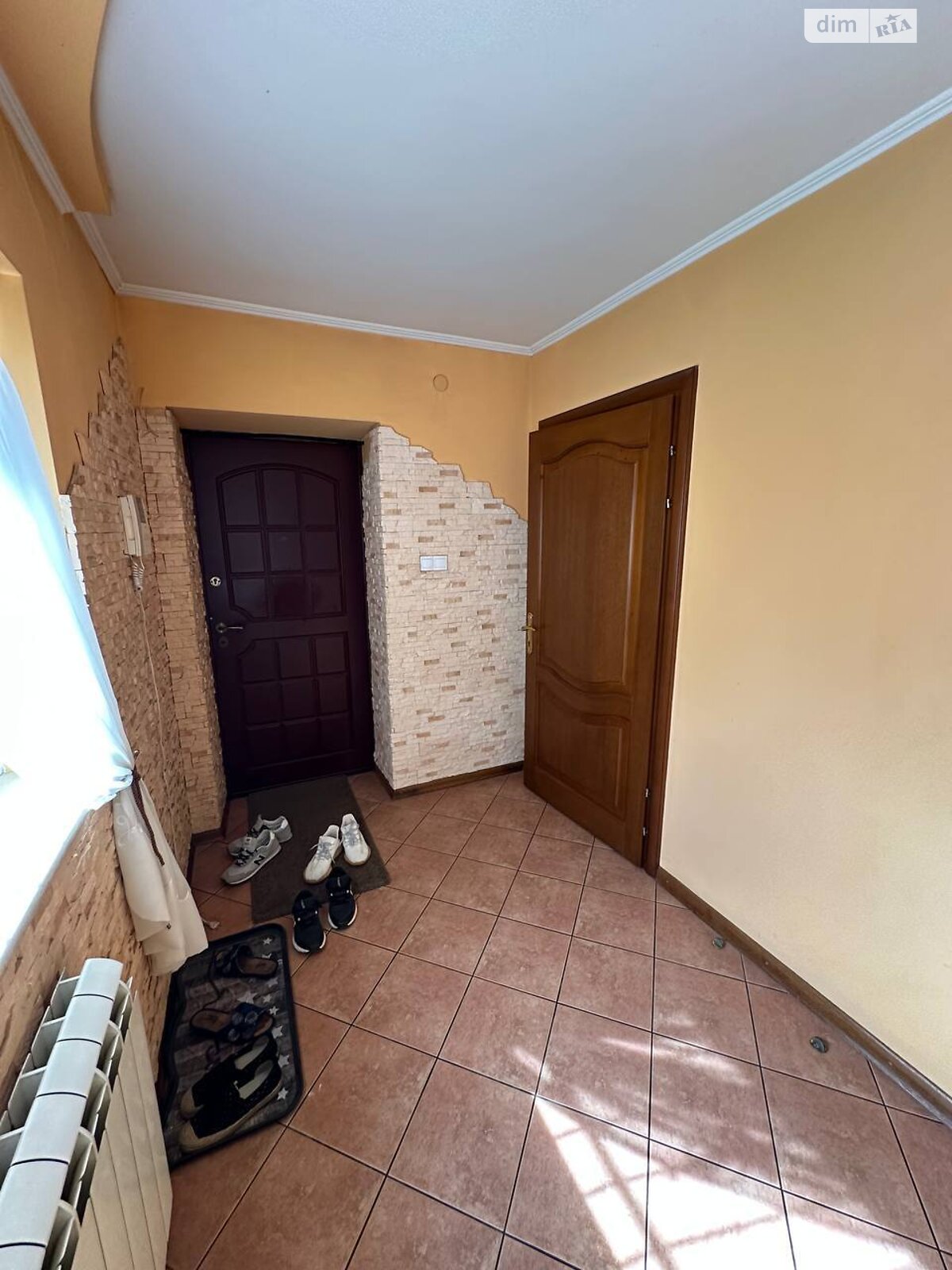 триповерховий будинок з гаражем, 260 кв. м, цегла. Продаж в Івано-Франківську, район Майзлі фото 1 триповерховий будинок з гаражем, 260 кв. м, цегла. Продаж в Івано-Франківську, район Майзлі фото 1