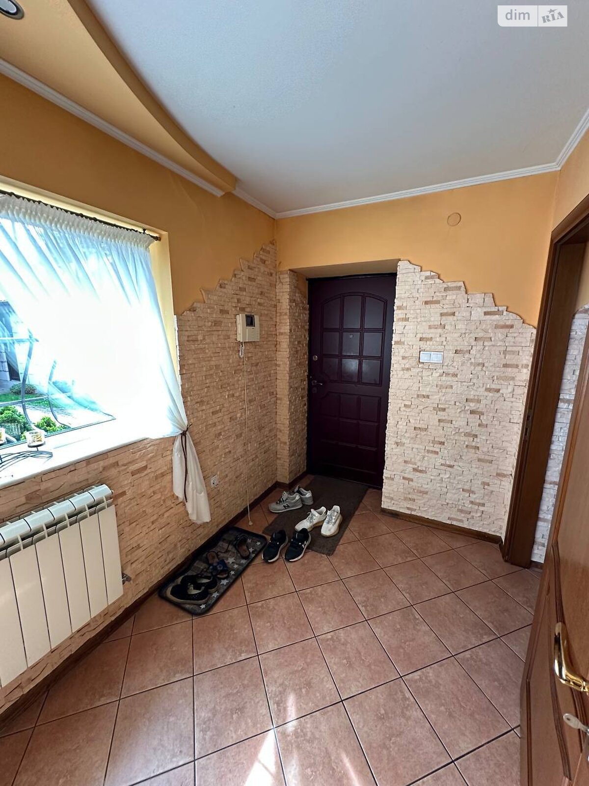 триповерховий будинок з гаражем, 260 кв. м, цегла. Продаж в Івано-Франківську, район Майзлі фото 1 триповерховий будинок з гаражем, 260 кв. м, цегла. Продаж в Івано-Франківську, район Майзлі фото 1