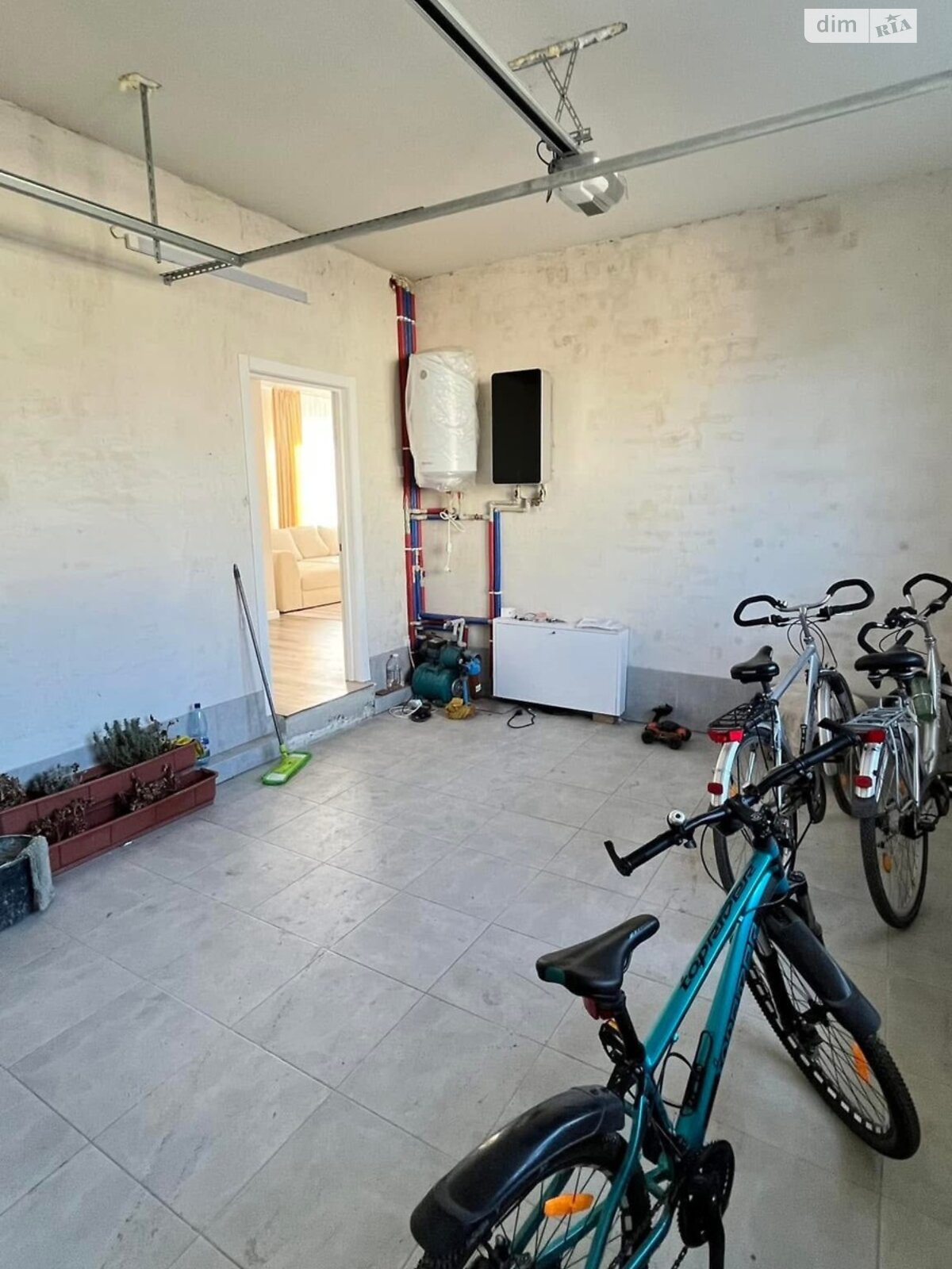 двухэтажный дом с гаражом, 180 кв. м, кирпич. Продажа в Ивано-Франковске район Набережная фото 1 двухэтажный дом с гаражом, 180 кв. м, кирпич. Продажа в Ивано-Франковске район Набережная фото 1