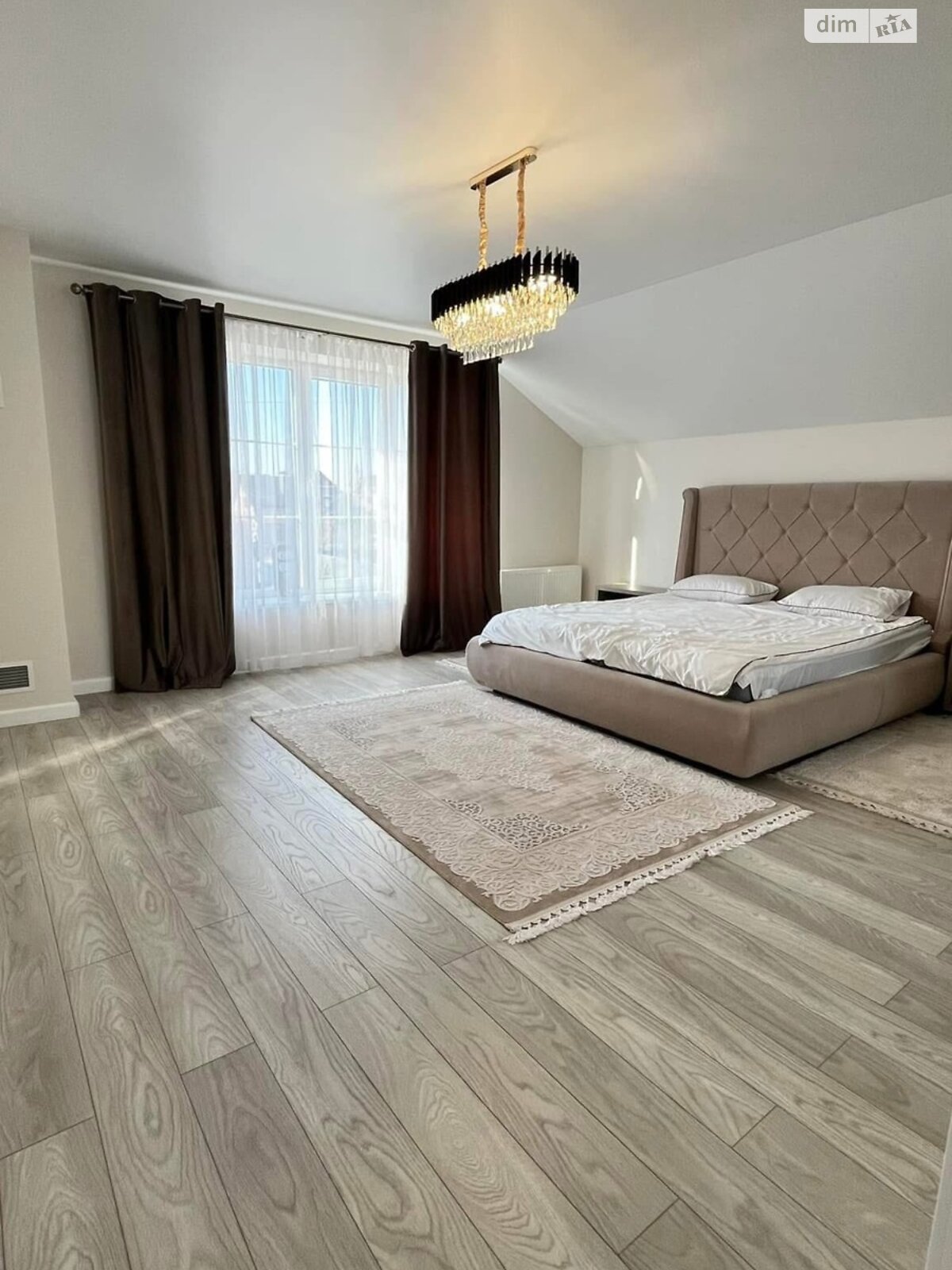 двухэтажный дом с гаражом, 180 кв. м, кирпич. Продажа в Ивано-Франковске район Набережная фото 1 двухэтажный дом с гаражом, 180 кв. м, кирпич. Продажа в Ивано-Франковске район Набережная фото 1