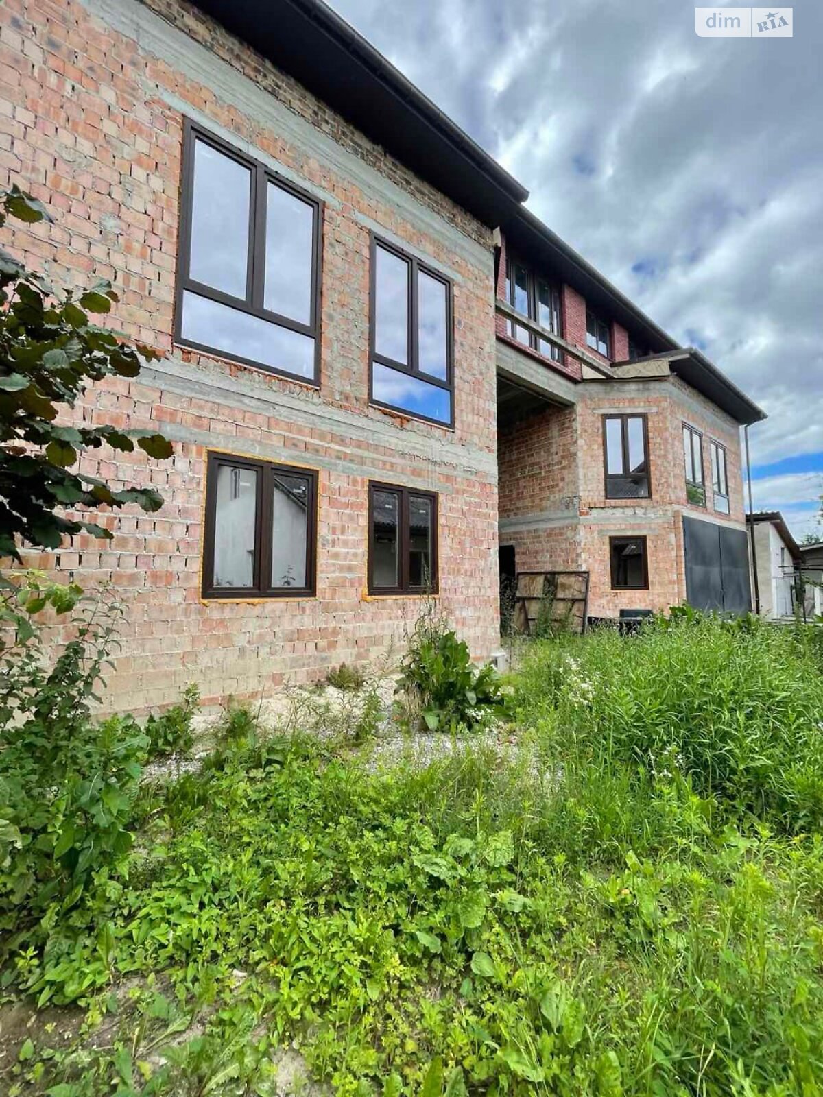двоповерховий будинок з мансардою, 1344 кв. м, цегла. Продаж в Івано-Франківську, район Набережна фото 1 двоповерховий будинок з мансардою, 1344 кв. м, цегла. Продаж в Івано-Франківську, район Набережна фото 1