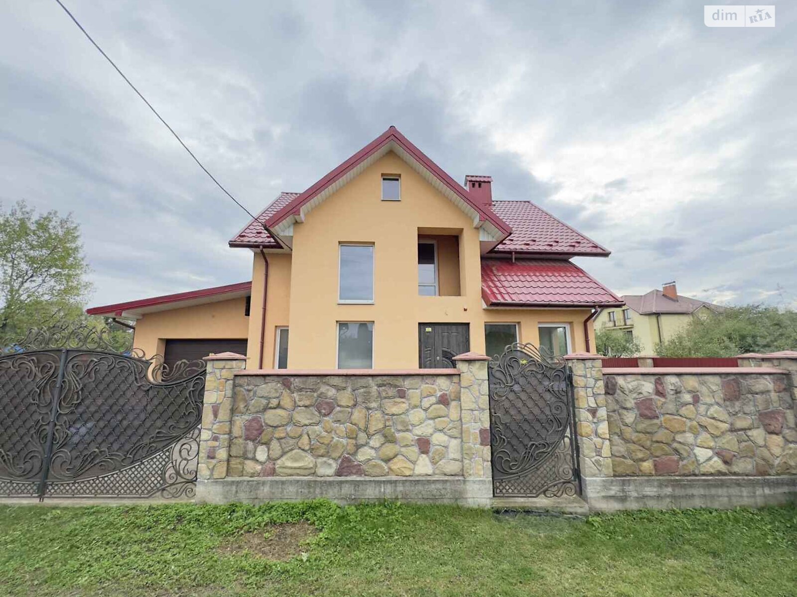 двоповерховий будинок, 175 кв. м, цегла. Продаж в Івано-Франківську, район Опришівці фото 1 двоповерховий будинок, 175 кв. м, цегла. Продаж в Івано-Франківську, район Опришівці фото 1