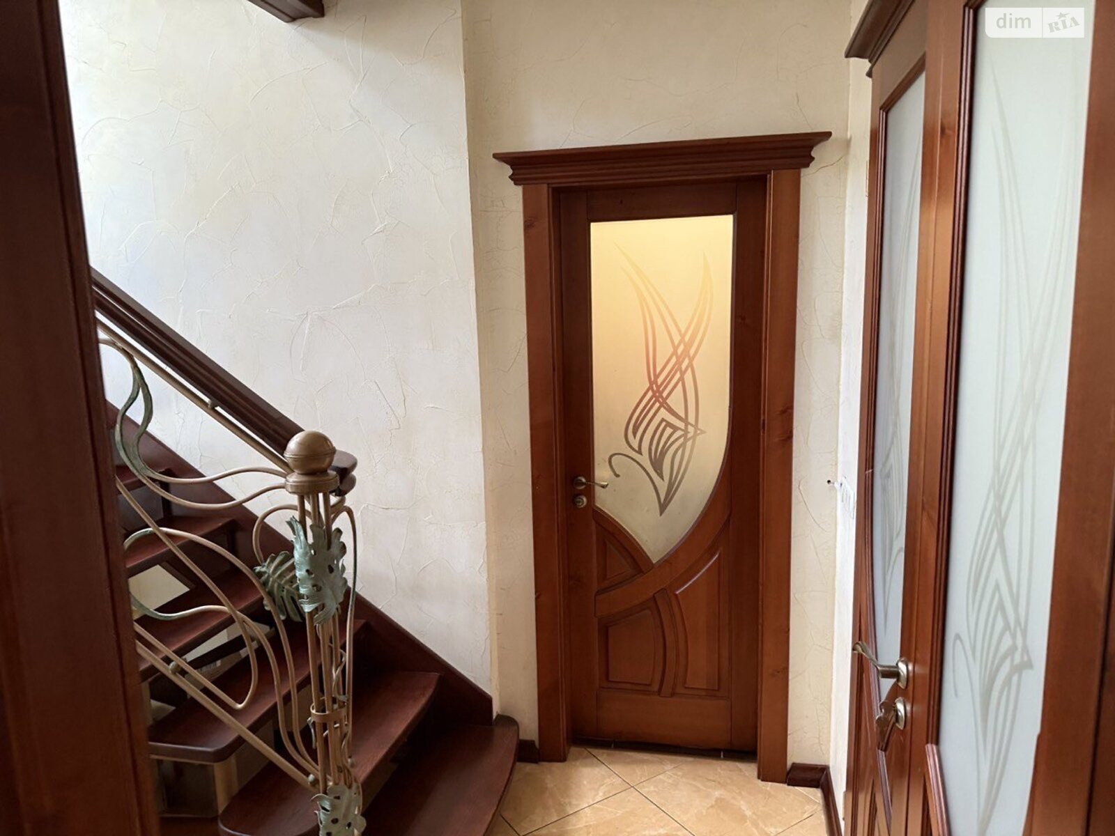 двухэтажный дом с гаражом, 170 кв. м, кирпич. Продажа в Ивано-Франковске район Пасечная фото 1 двухэтажный дом с гаражом, 170 кв. м, кирпич. Продажа в Ивано-Франковске район Пасечная фото 1