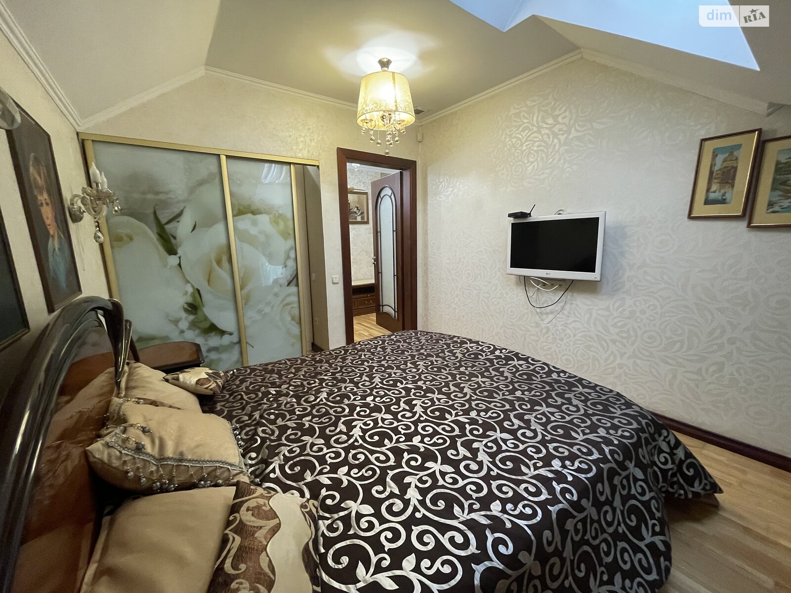 двухэтажный дом с гаражом, 170 кв. м, кирпич. Продажа в Ивано-Франковске район Пасечная фото 1 двухэтажный дом с гаражом, 170 кв. м, кирпич. Продажа в Ивано-Франковске район Пасечная фото 1