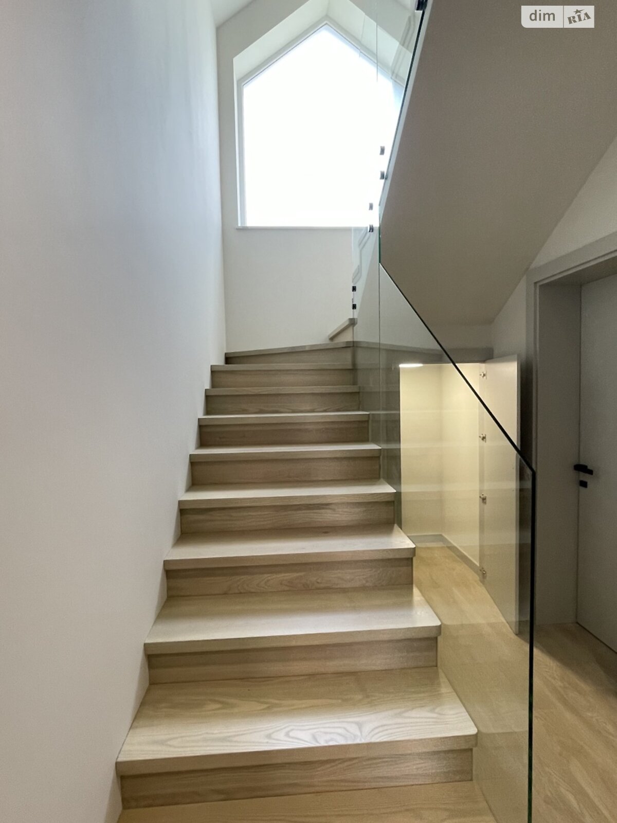 двоповерховий будинок, 170 кв. м, цегла. Продаж в Івано-Франківську, район Пасічна фото 1 двоповерховий будинок, 170 кв. м, цегла. Продаж в Івано-Франківську, район Пасічна фото 1