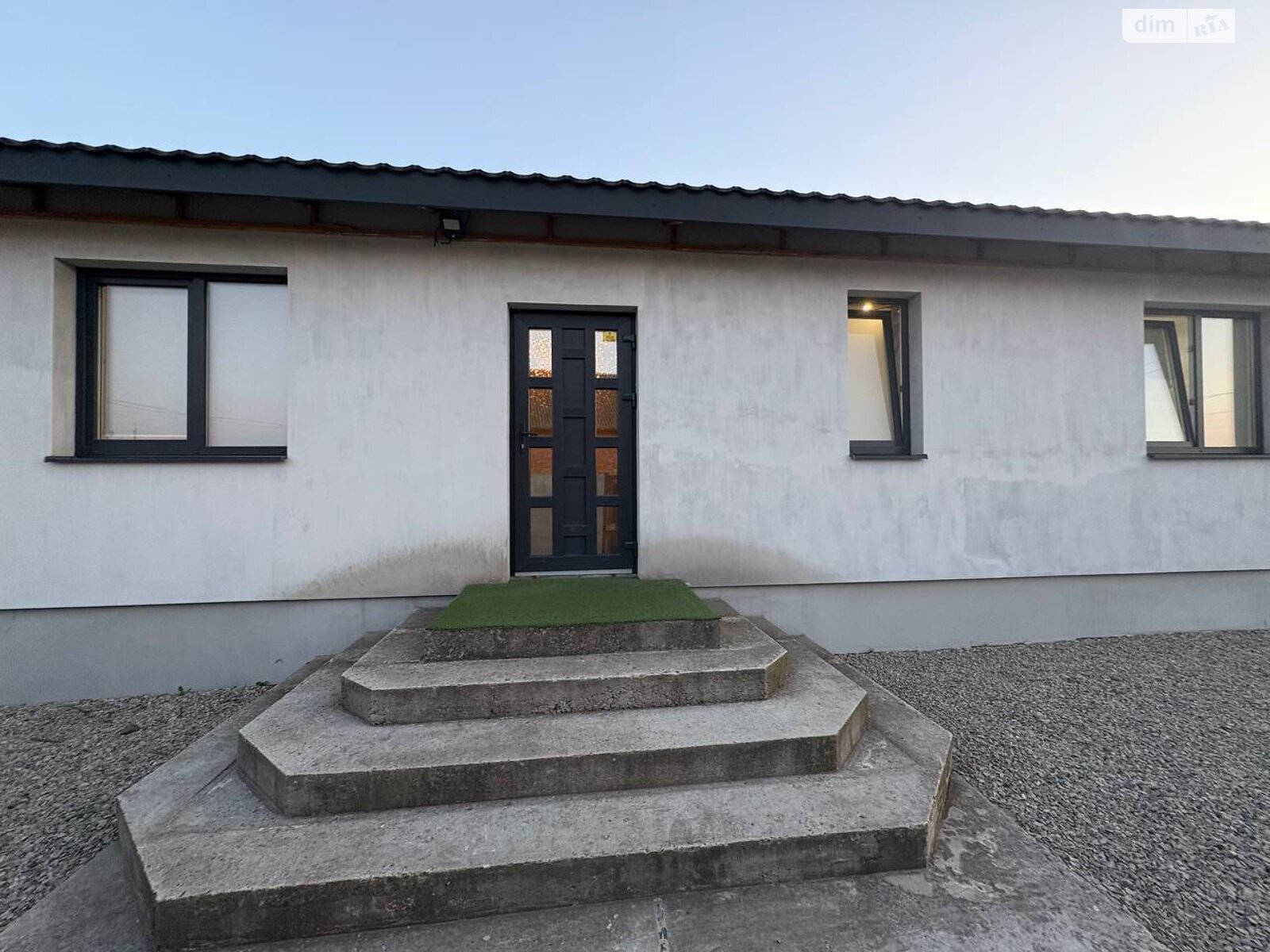 одноэтажный дом с гаражом, 153.9 кв. м, газобетон. Продажа в Старом Лисце фото 1 одноэтажный дом с гаражом, 153.9 кв. м, газобетон. Продажа в Старом Лисце фото 1