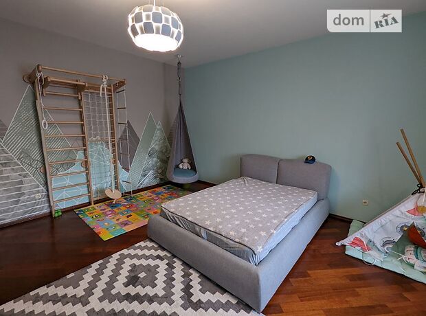 двухэтажный дом с балконом, 400 кв. м, кирпич. Продажа в Ивано-Франковске район Центр фото 1 двухэтажный дом с балконом, 400 кв. м, кирпич. Продажа в Ивано-Франковске район Центр фото 1