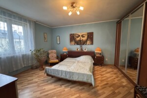 двухэтажный дом с верандой, 186 кв. м, кирпич. Продажа в Ивано-Франковске район Центр фото 2