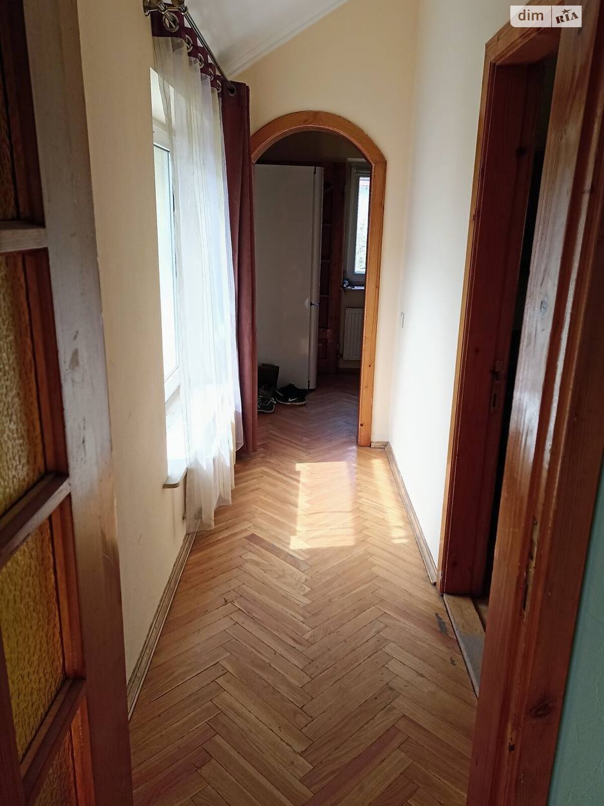 триповерховий будинок з гаражем, 800 кв. м, цегла. Продаж в Івано-Франківську, район Центр фото 1