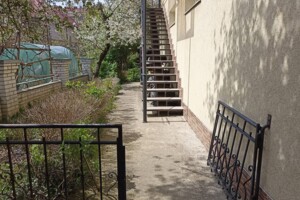 триповерховий будинок з гаражем, 800 кв. м, цегла. Продаж в Івано-Франківську, район Центр фото 2