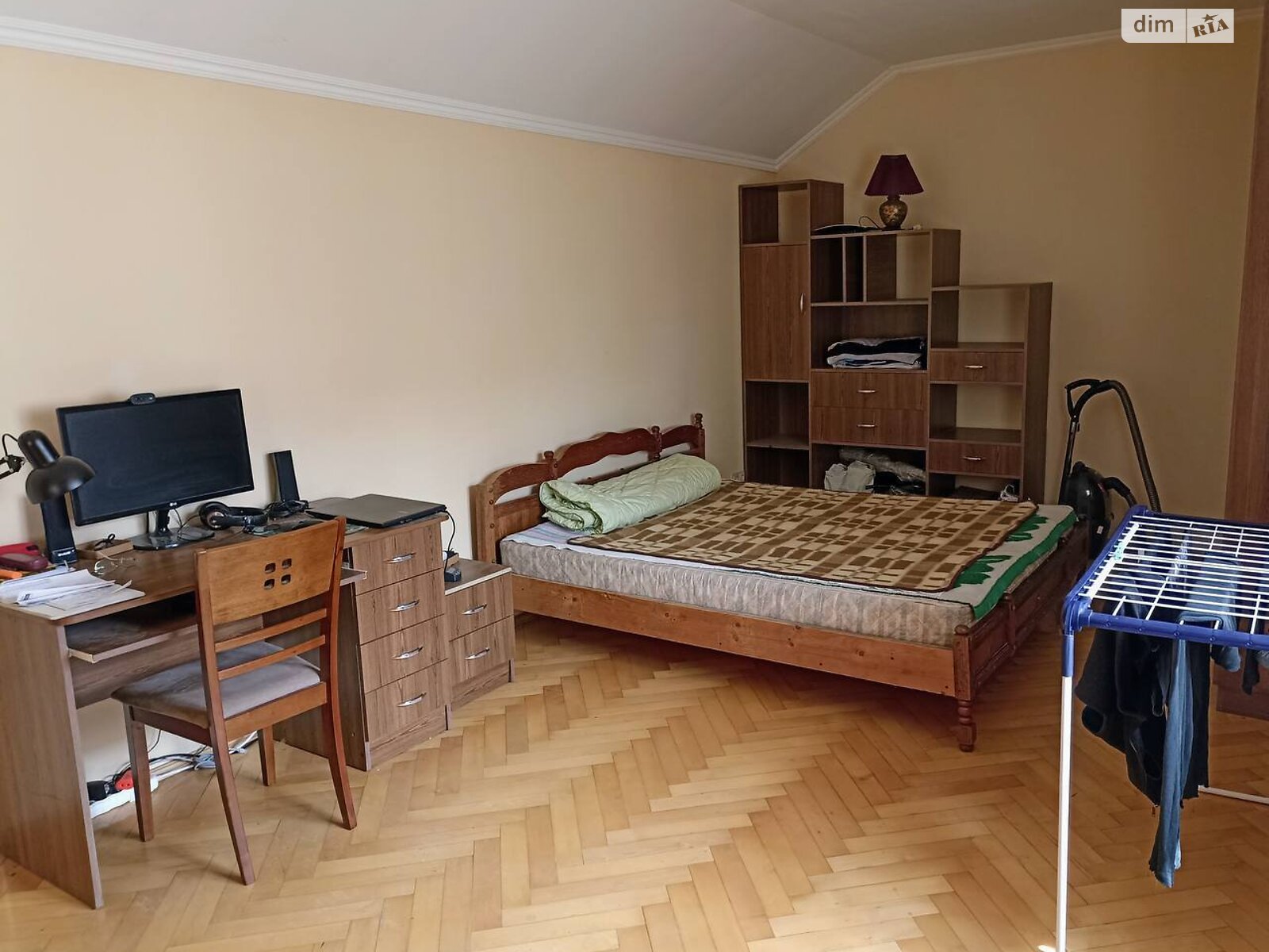 триповерховий будинок з гаражем, 800 кв. м, цегла. Продаж в Івано-Франківську, район Центр фото 1