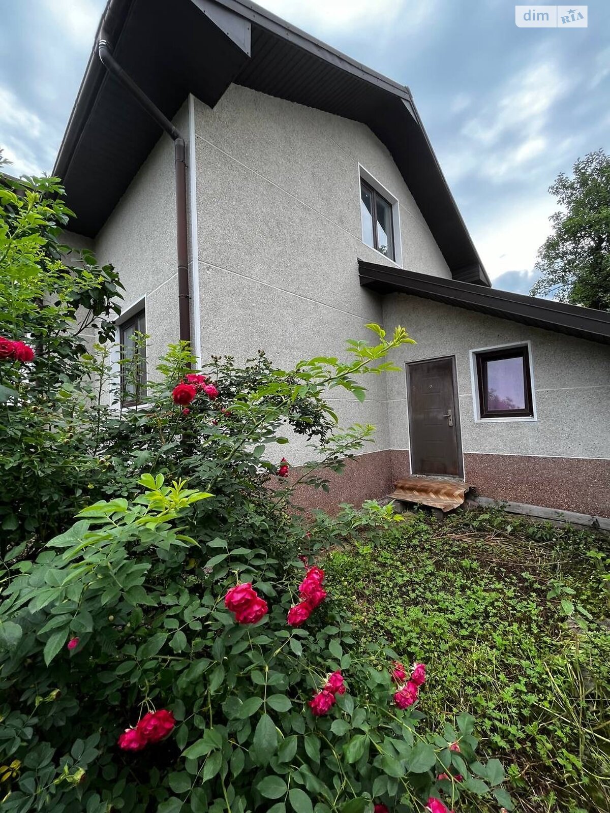 двухэтажный дом с гаражом, 211.6 кв. м, кирпич. Продажа в Ивано-Франковске район Центр фото 1 двухэтажный дом с гаражом, 211.6 кв. м, кирпич. Продажа в Ивано-Франковске район Центр фото 1