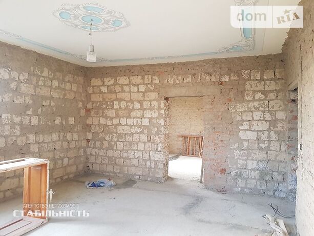 двухэтажный дом с мансардой, 212 кв. м, кирпич. Продажа в Угорниках фото 1 двухэтажный дом с мансардой, 212 кв. м, кирпич. Продажа в Угорниках фото 1