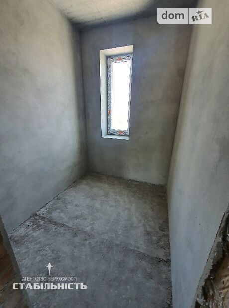 двухэтажный таунхаус, 136 кв. м, кирпич. Продажа в Угорниках фото 1 двухэтажный таунхаус, 136 кв. м, кирпич. Продажа в Угорниках фото 1