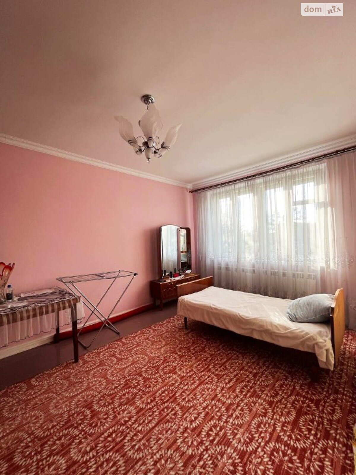 двоповерховий будинок з верандою, 300 кв. м, цегла. Продаж у Угорниках фото 1 двоповерховий будинок з верандою, 300 кв. м, цегла. Продаж у Угорниках фото 1