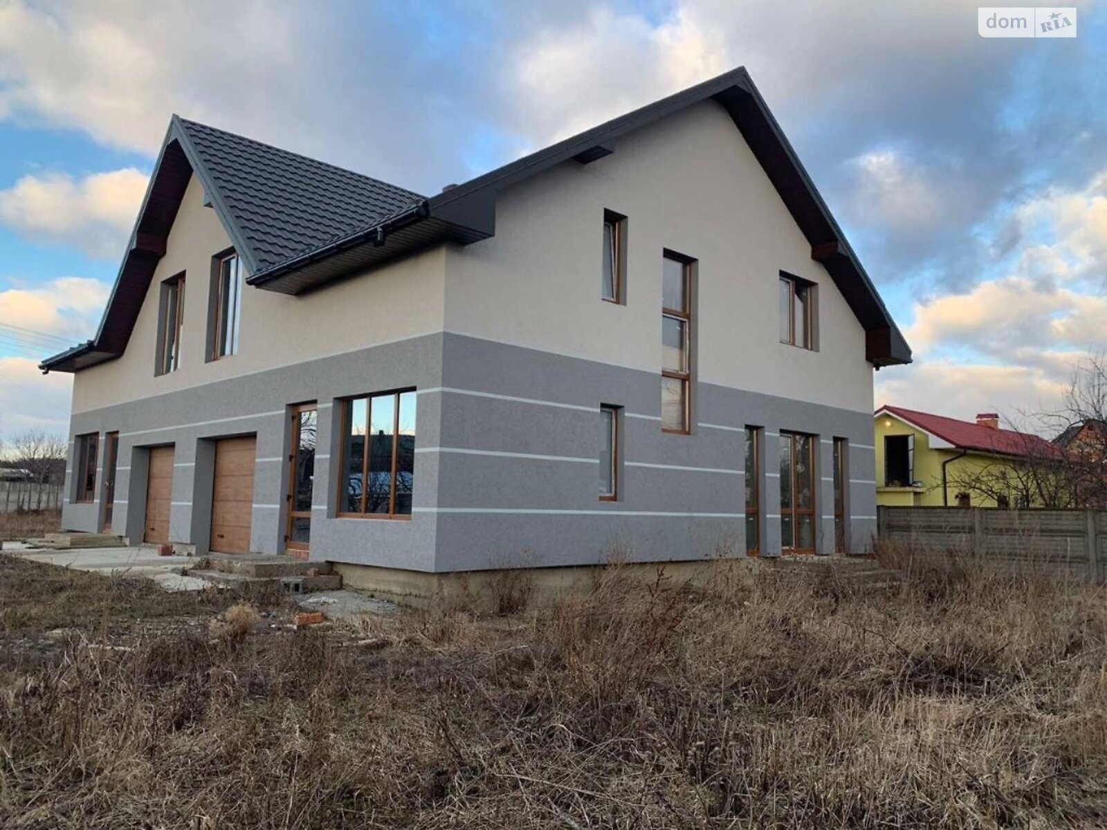 Продаж частини будинку в Івано-Франківську, 10 кімнат фото 1 Продаж частини будинку в Івано-Франківську, 10 кімнат фото 1