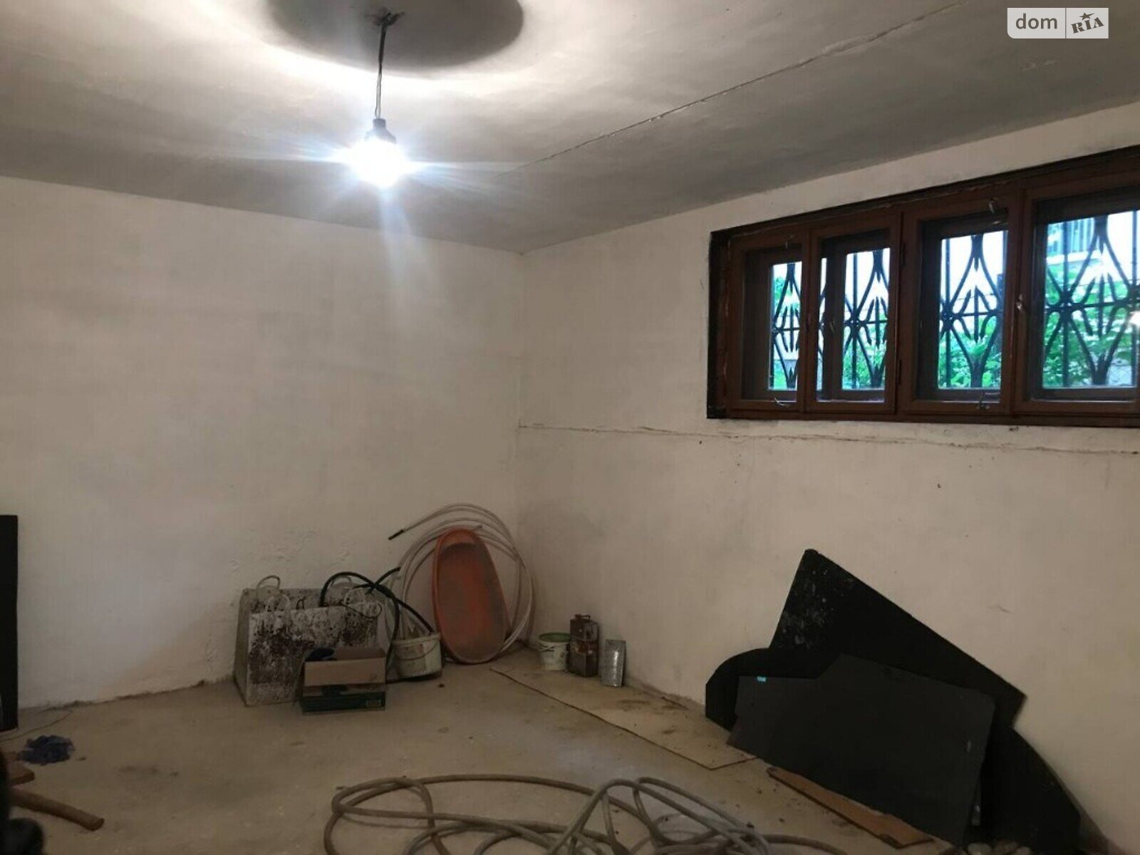 двухэтажный дом с балконом, 550 кв. м, кирпич. Продажа в Ивано-Франковске фото 1 двухэтажный дом с балконом, 550 кв. м, кирпич. Продажа в Ивано-Франковске фото 1