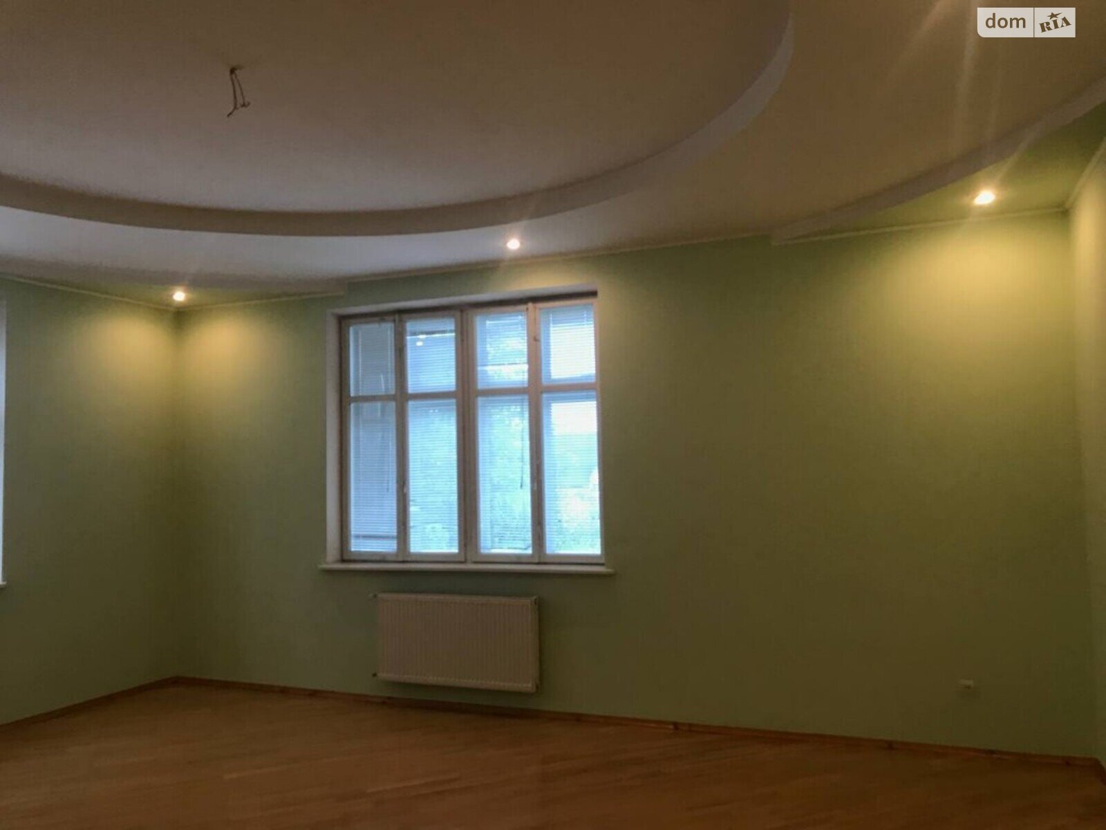 двухэтажный дом с балконом, 550 кв. м, кирпич. Продажа в Ивано-Франковске фото 1 двухэтажный дом с балконом, 550 кв. м, кирпич. Продажа в Ивано-Франковске фото 1