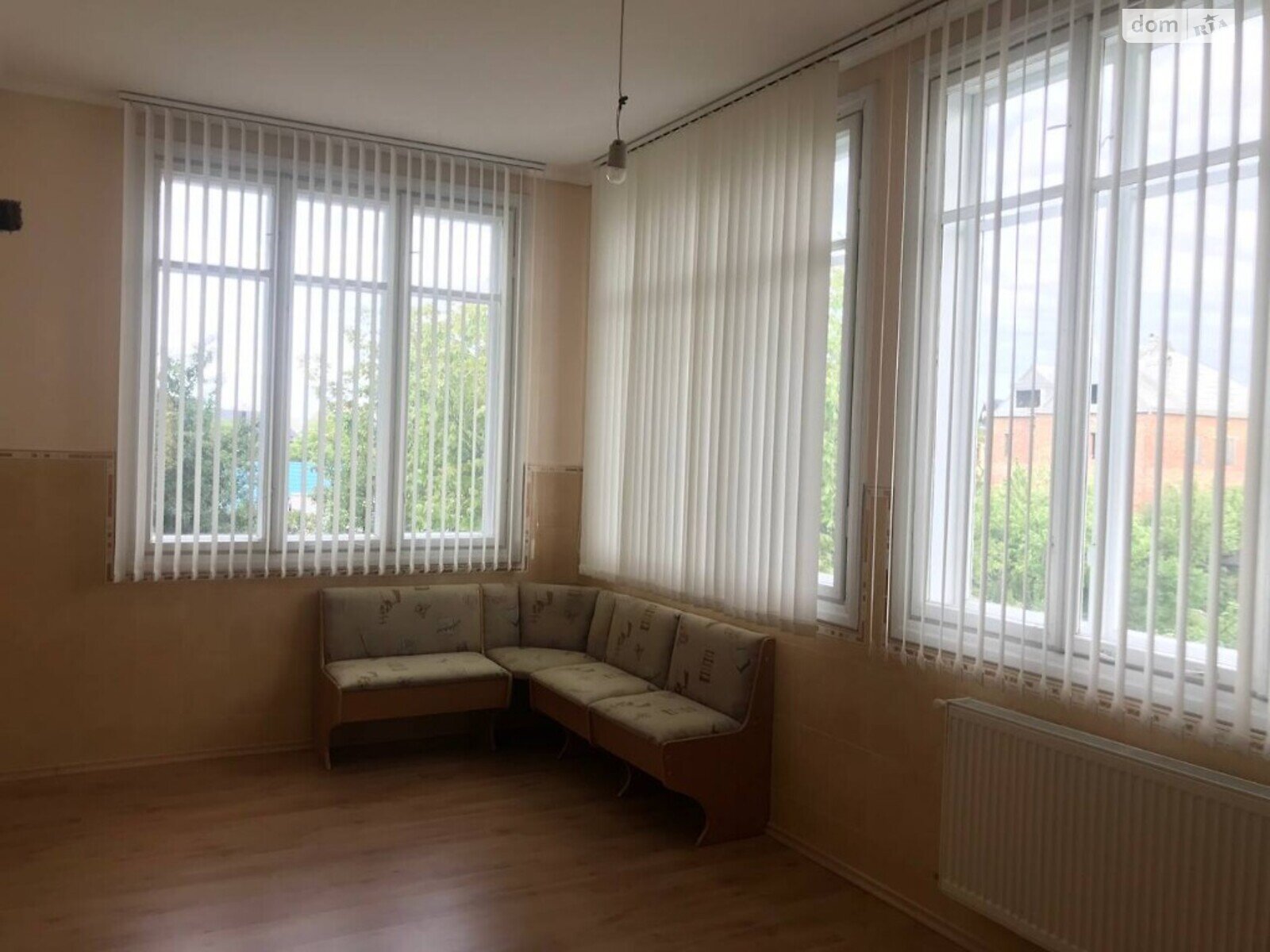 двухэтажный дом с балконом, 550 кв. м, кирпич. Продажа в Ивано-Франковске фото 1 двухэтажный дом с балконом, 550 кв. м, кирпич. Продажа в Ивано-Франковске фото 1