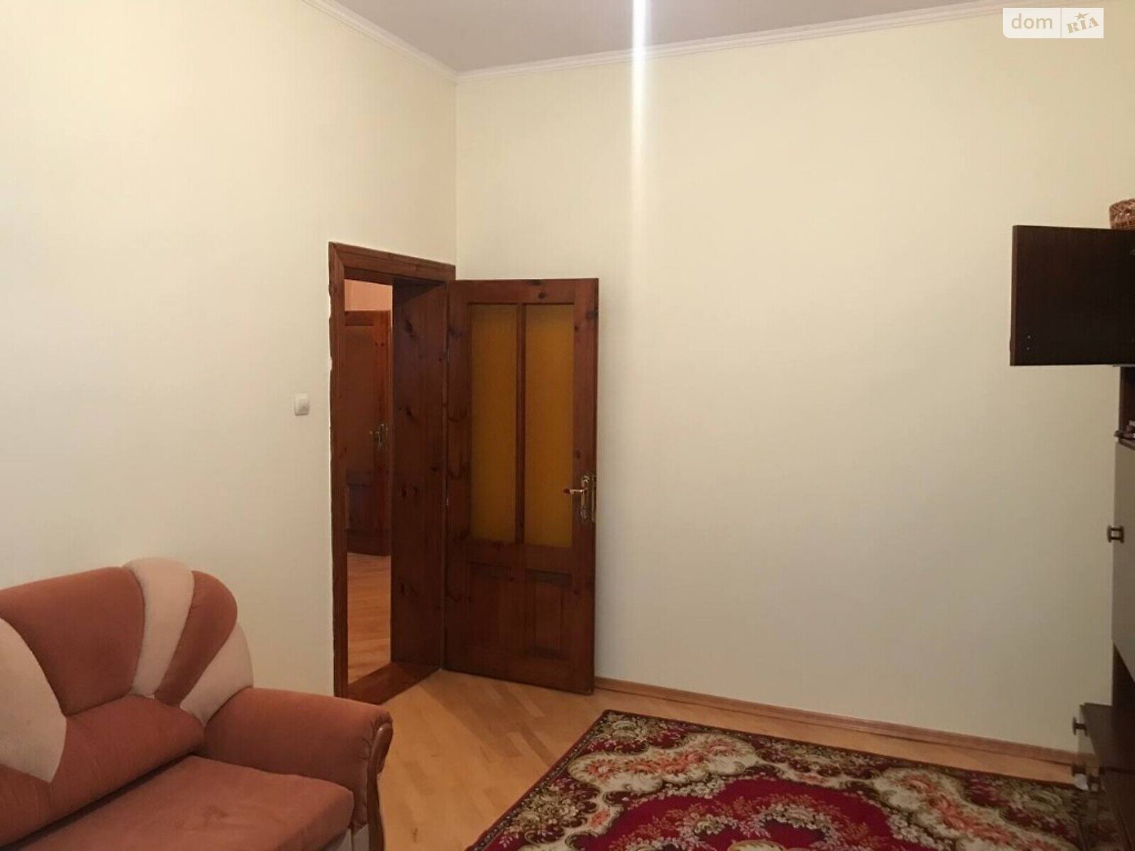 двухэтажный дом с балконом, 550 кв. м, кирпич. Продажа в Ивано-Франковске фото 1 двухэтажный дом с балконом, 550 кв. м, кирпич. Продажа в Ивано-Франковске фото 1