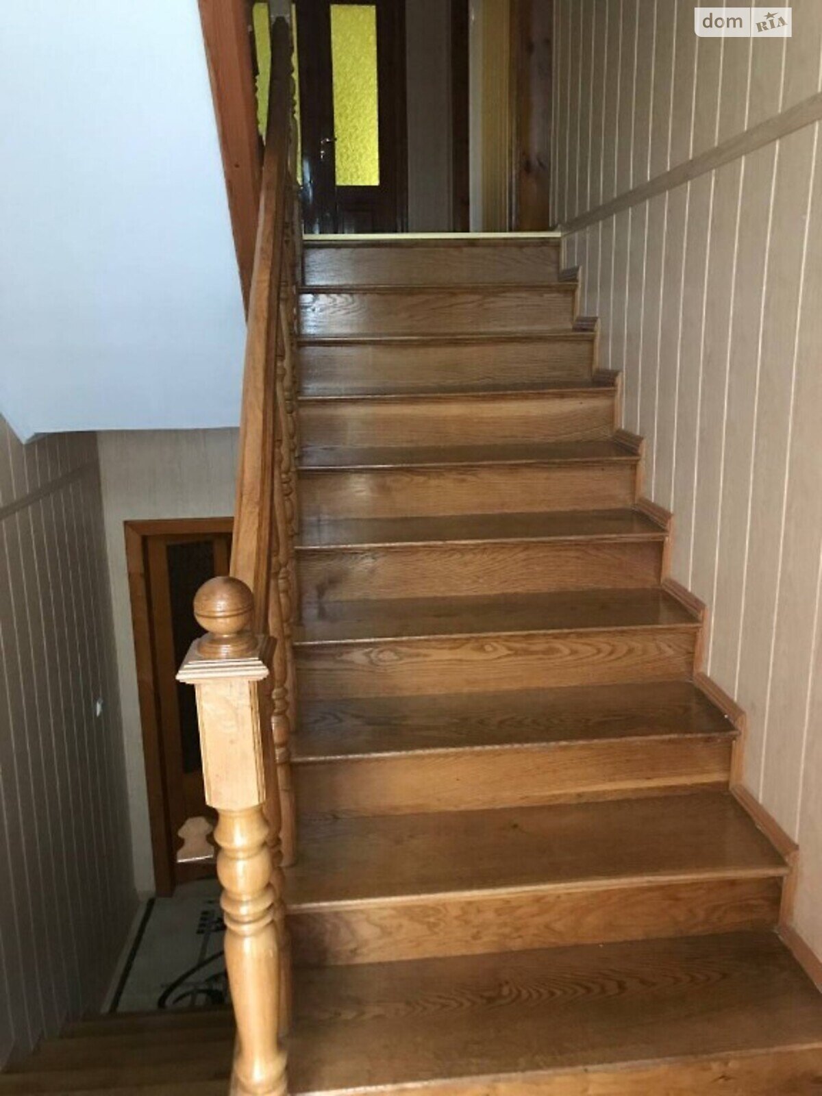 двухэтажный дом с балконом, 550 кв. м, кирпич. Продажа в Ивано-Франковске фото 1 двухэтажный дом с балконом, 550 кв. м, кирпич. Продажа в Ивано-Франковске фото 1