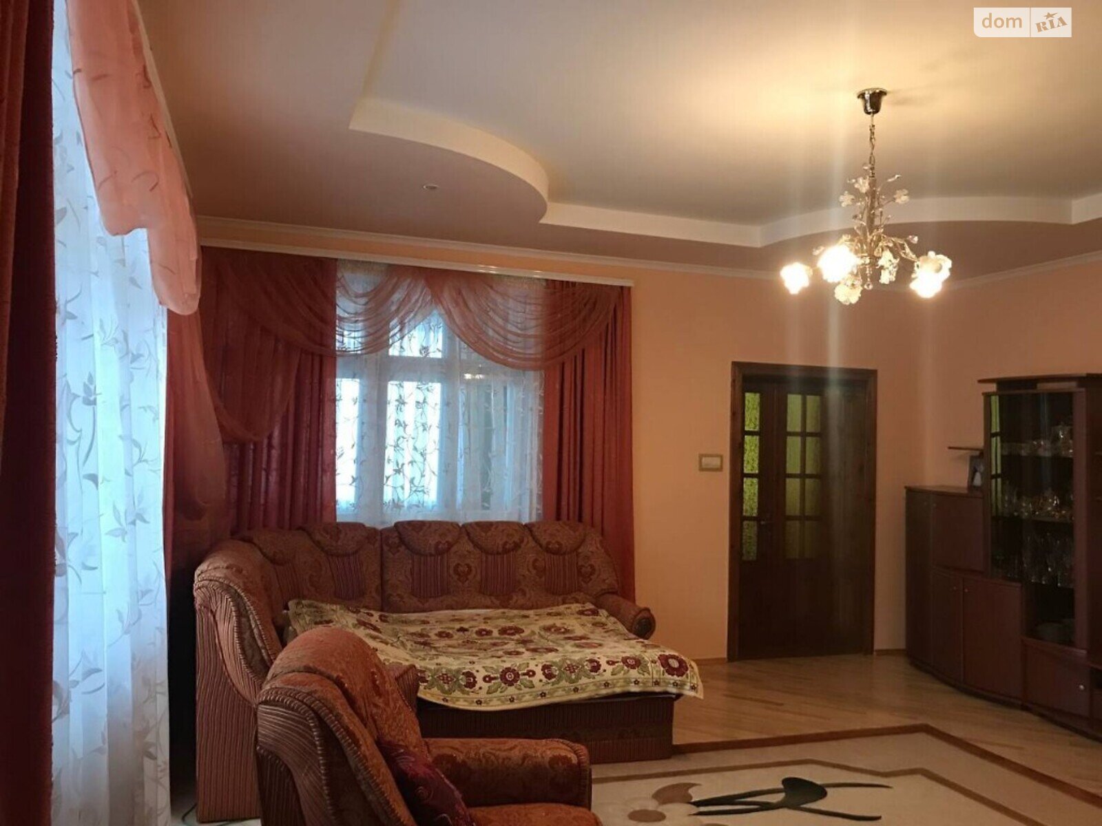 двухэтажный дом с балконом, 550 кв. м, кирпич. Продажа в Ивано-Франковске фото 1 двухэтажный дом с балконом, 550 кв. м, кирпич. Продажа в Ивано-Франковске фото 1