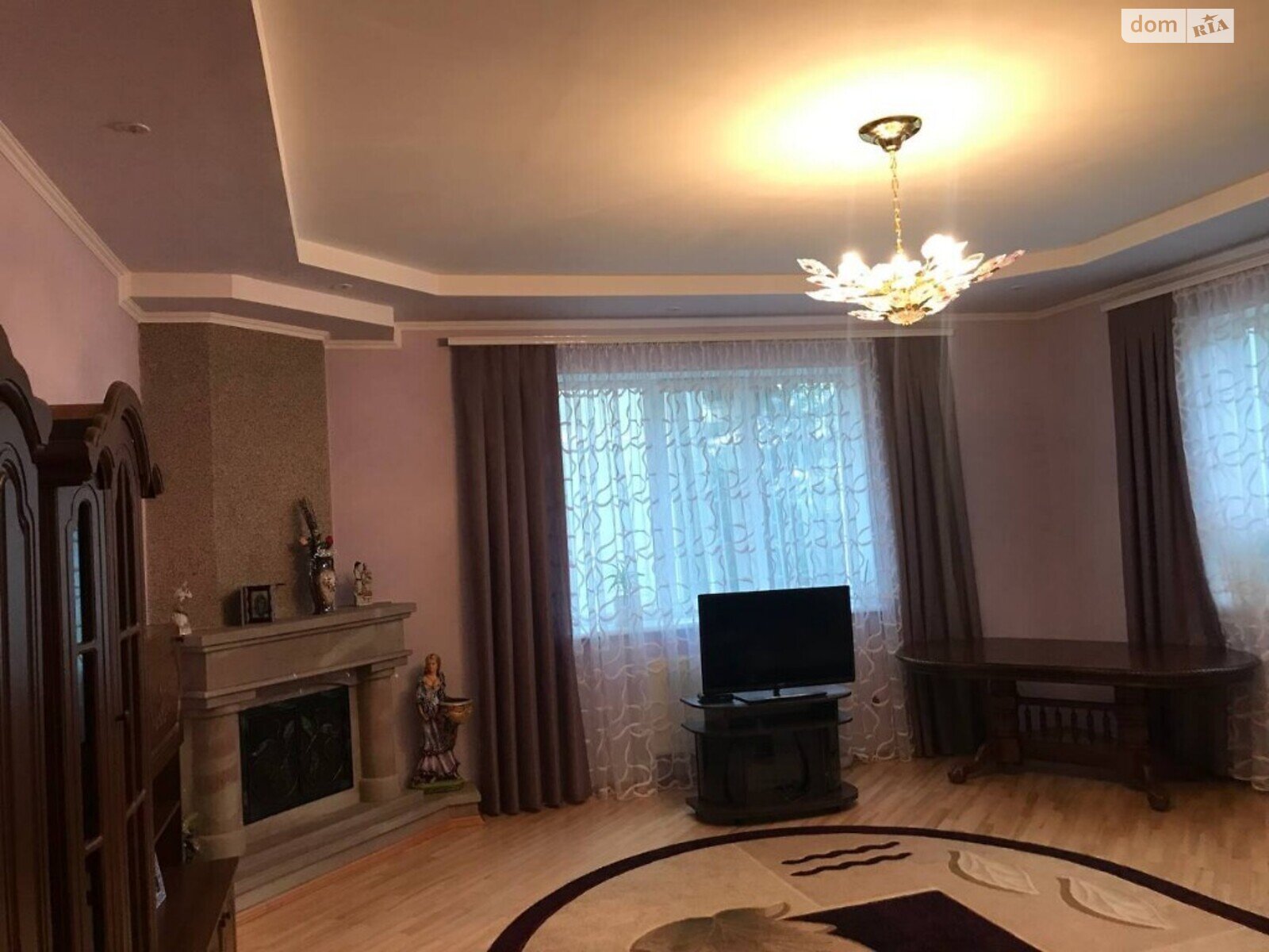 двухэтажный дом с балконом, 550 кв. м, кирпич. Продажа в Ивано-Франковске фото 1 двухэтажный дом с балконом, 550 кв. м, кирпич. Продажа в Ивано-Франковске фото 1