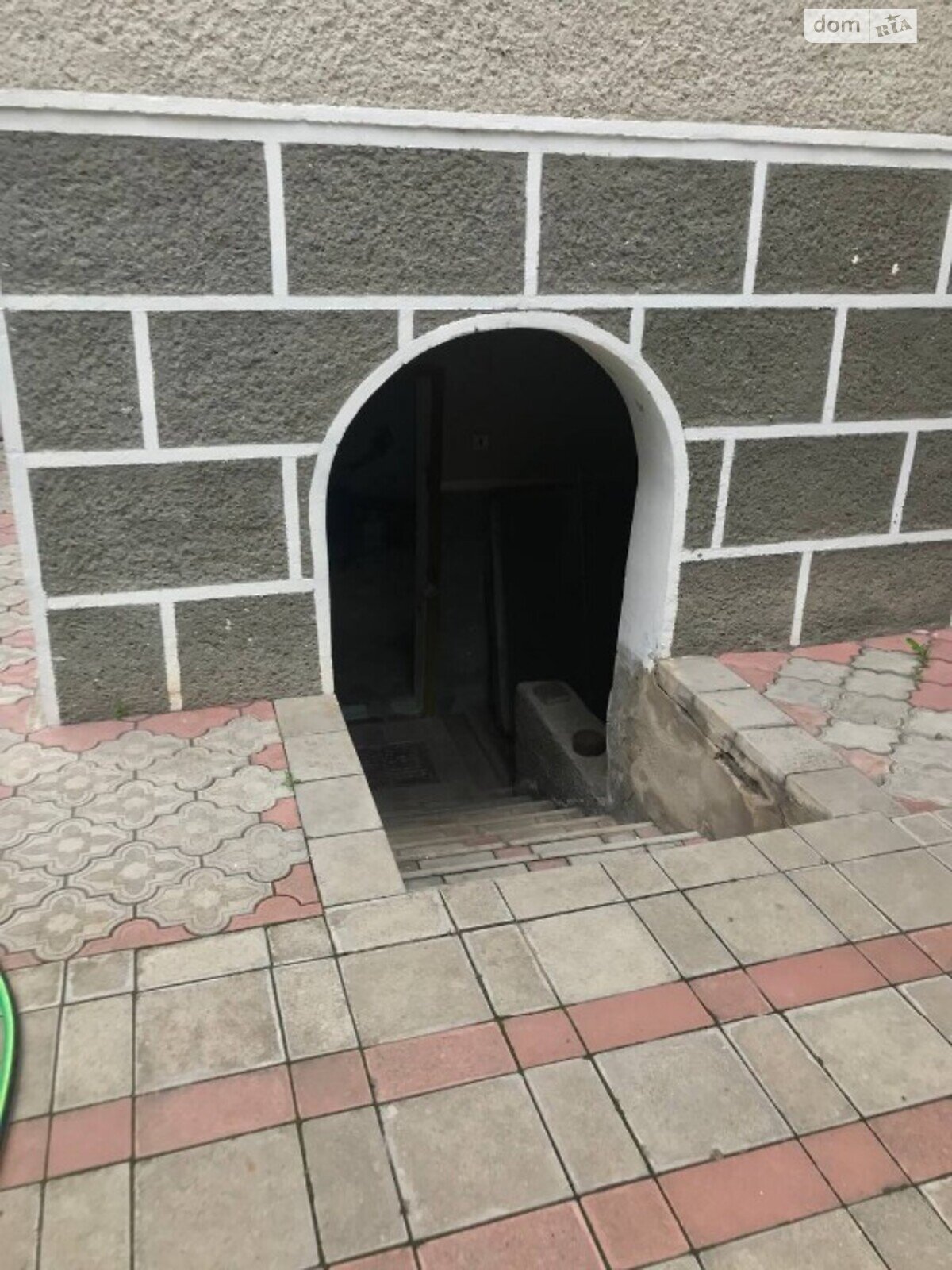 двухэтажный дом с балконом, 550 кв. м, кирпич. Продажа в Ивано-Франковске фото 1 двухэтажный дом с балконом, 550 кв. м, кирпич. Продажа в Ивано-Франковске фото 1