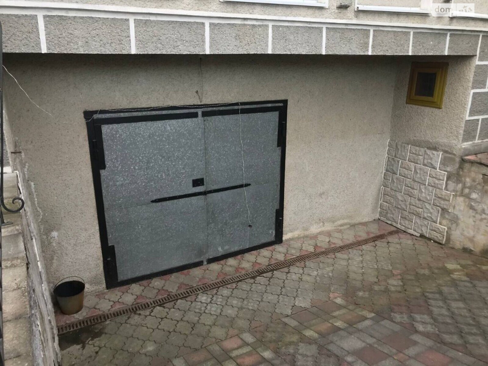 двухэтажный дом с балконом, 550 кв. м, кирпич. Продажа в Ивано-Франковске фото 1 двухэтажный дом с балконом, 550 кв. м, кирпич. Продажа в Ивано-Франковске фото 1