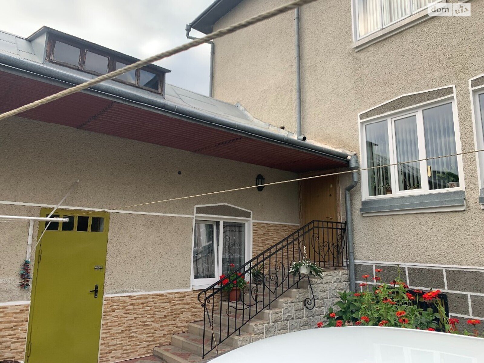 двухэтажный дом с балконом, 550 кв. м, кирпич. Продажа в Ивано-Франковске фото 1 двухэтажный дом с балконом, 550 кв. м, кирпич. Продажа в Ивано-Франковске фото 1