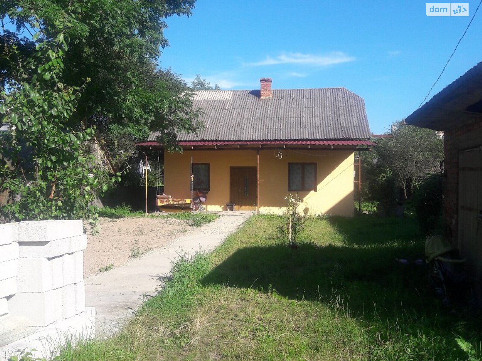 одноэтажный дом с гаражом, 55 кв. м, кирпич. Продажа в Ивано-Франковске фото 1 одноэтажный дом с гаражом, 55 кв. м, кирпич. Продажа в Ивано-Франковске фото 1